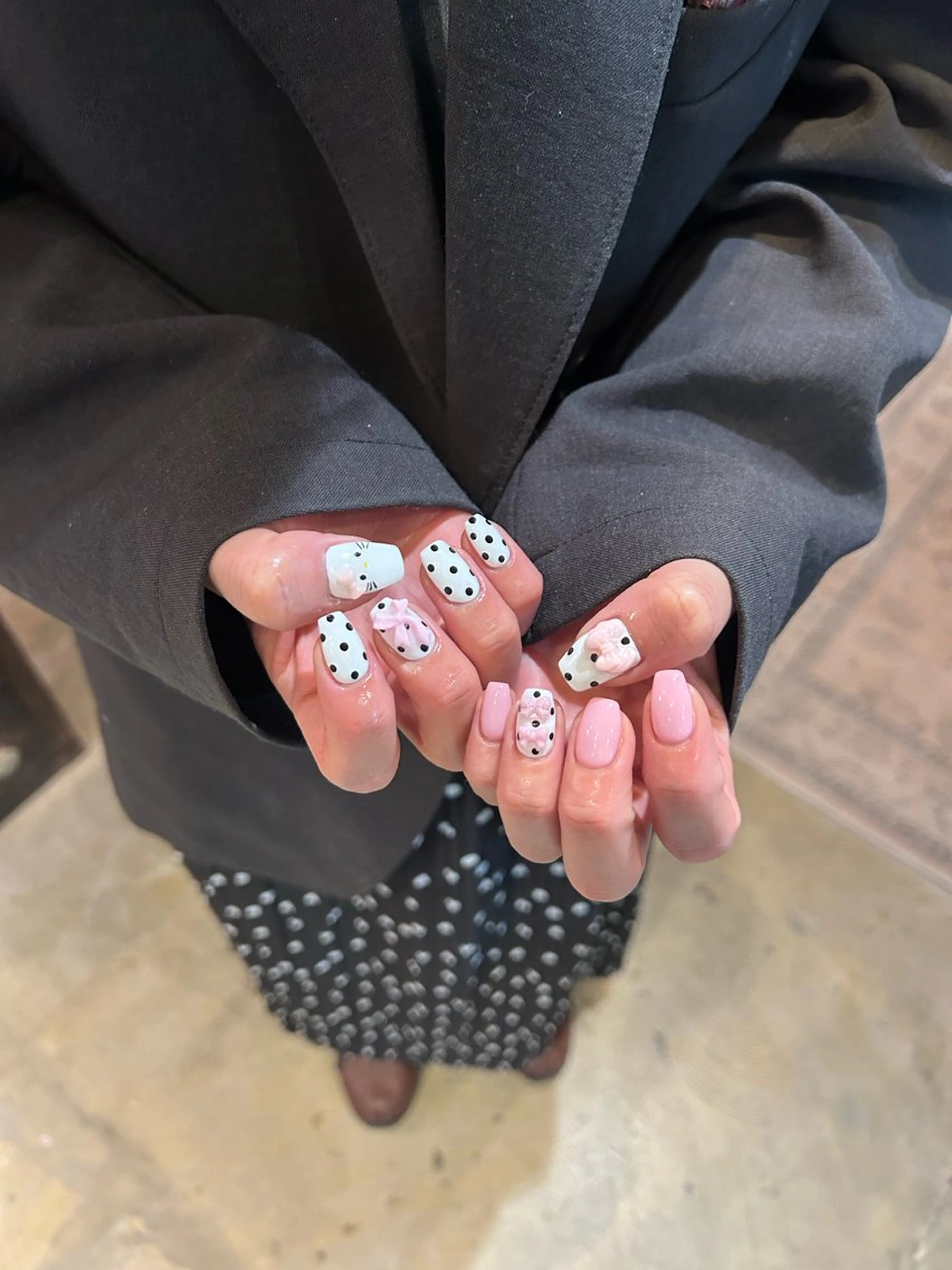 ネイル ハンドネイル キラキラオメメ みずなのネイルデザイン