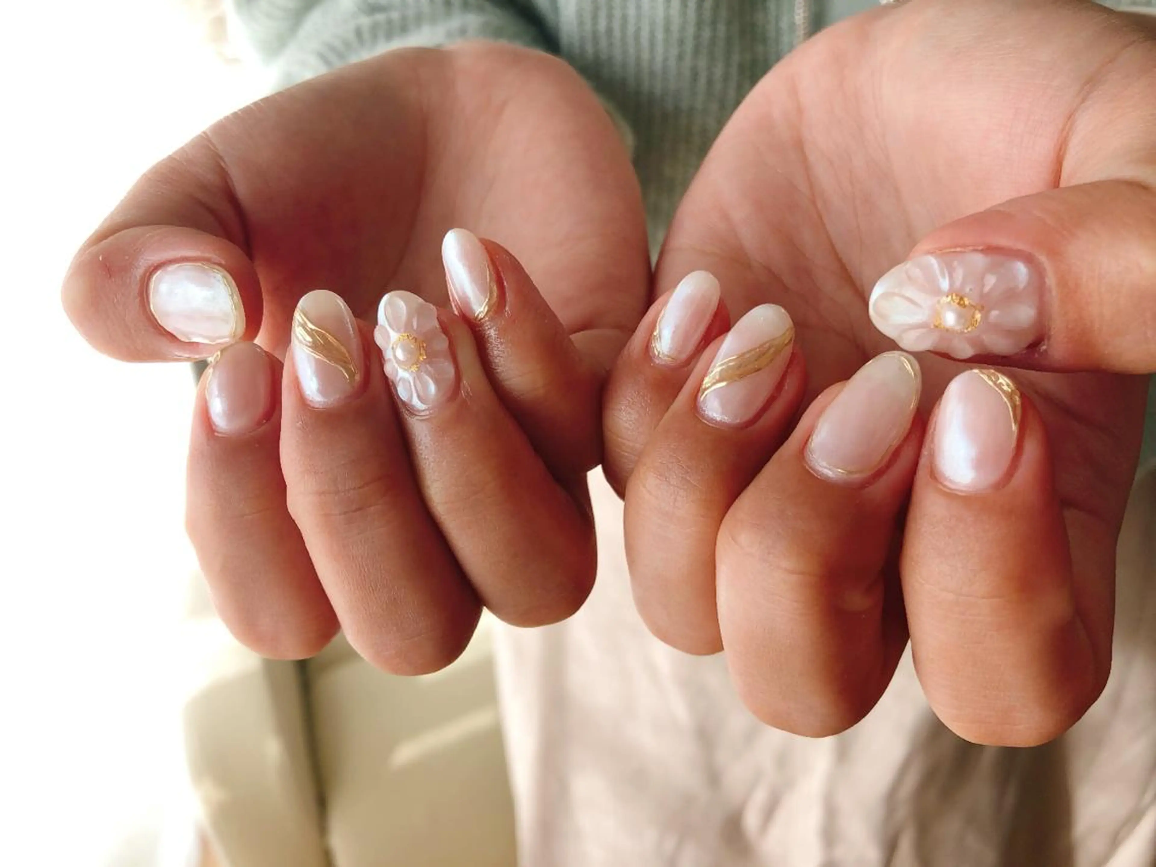 ネイル ぷっくりネイル ハンドネイル kiki nail &brow二子玉川の眉毛・アイブロウイメージ