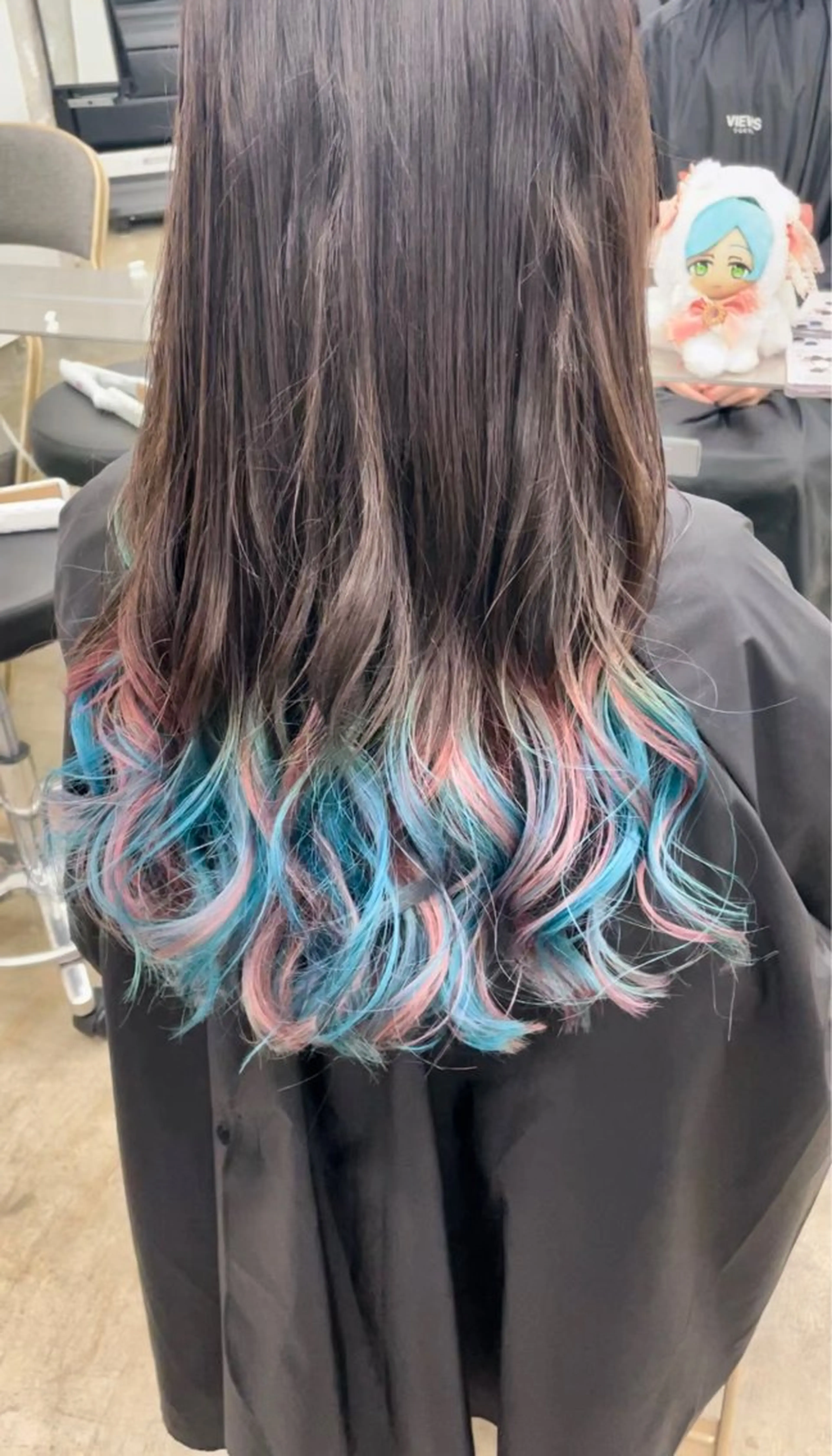 ロング カラー インナーカラー 推し ブリーチ  髪質改善のヘアスタイル