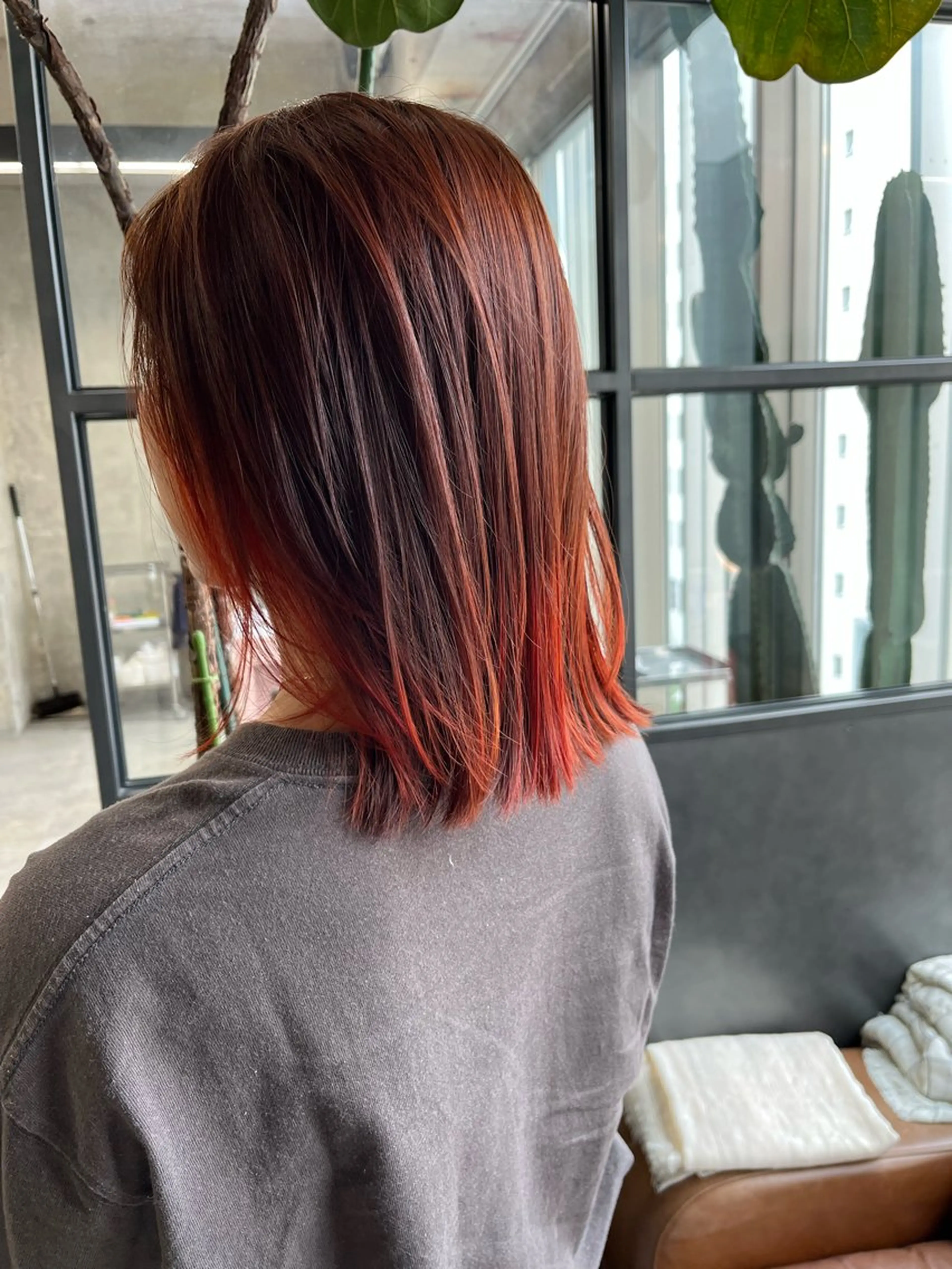 ミディアム カラー ブリーチ デザインカラー 小木曽智美 /ボブ/ショートのヘアスタイル