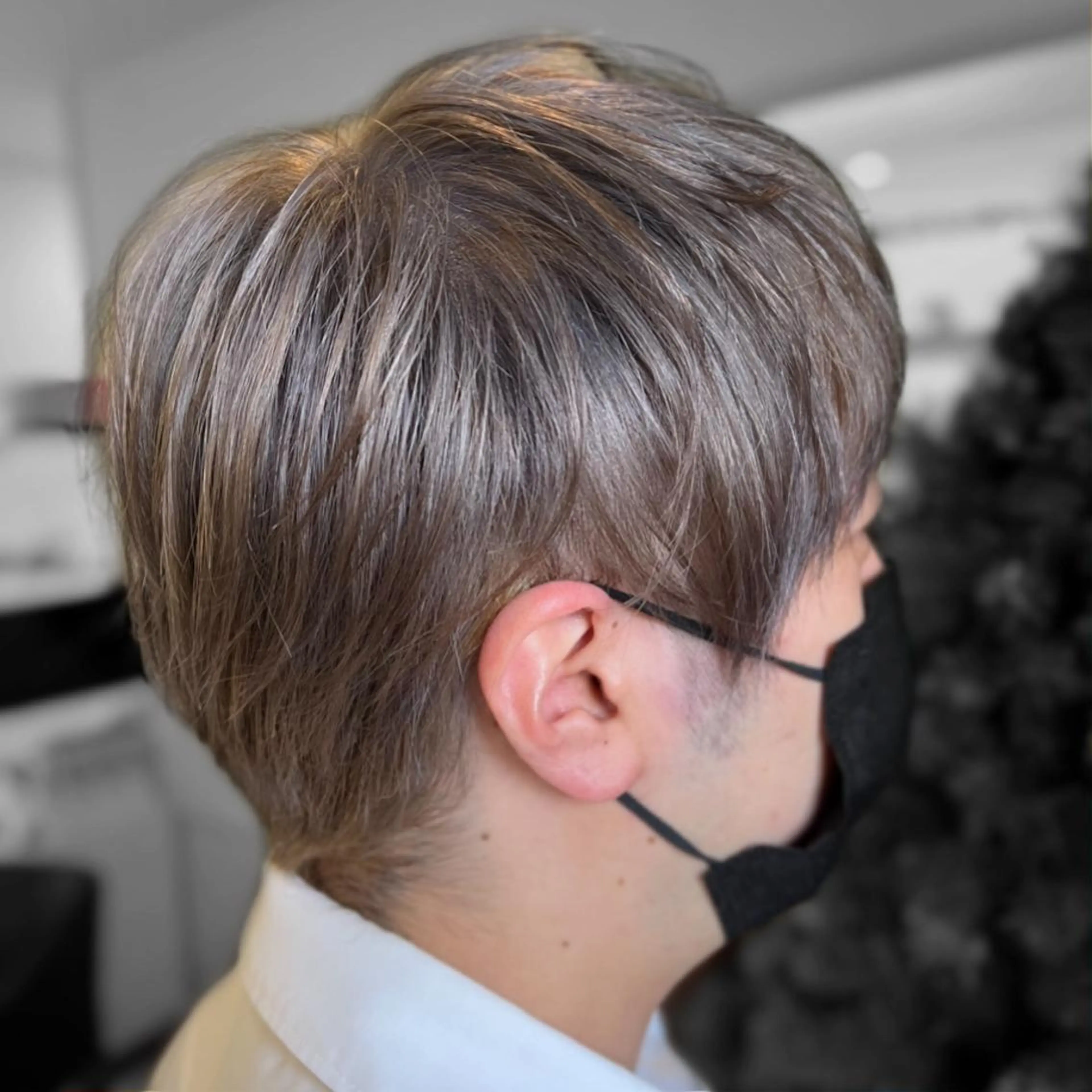 メンズ メンズブリーチ 鈴木遥幾 艶髪特化美容師のヘアスタイル