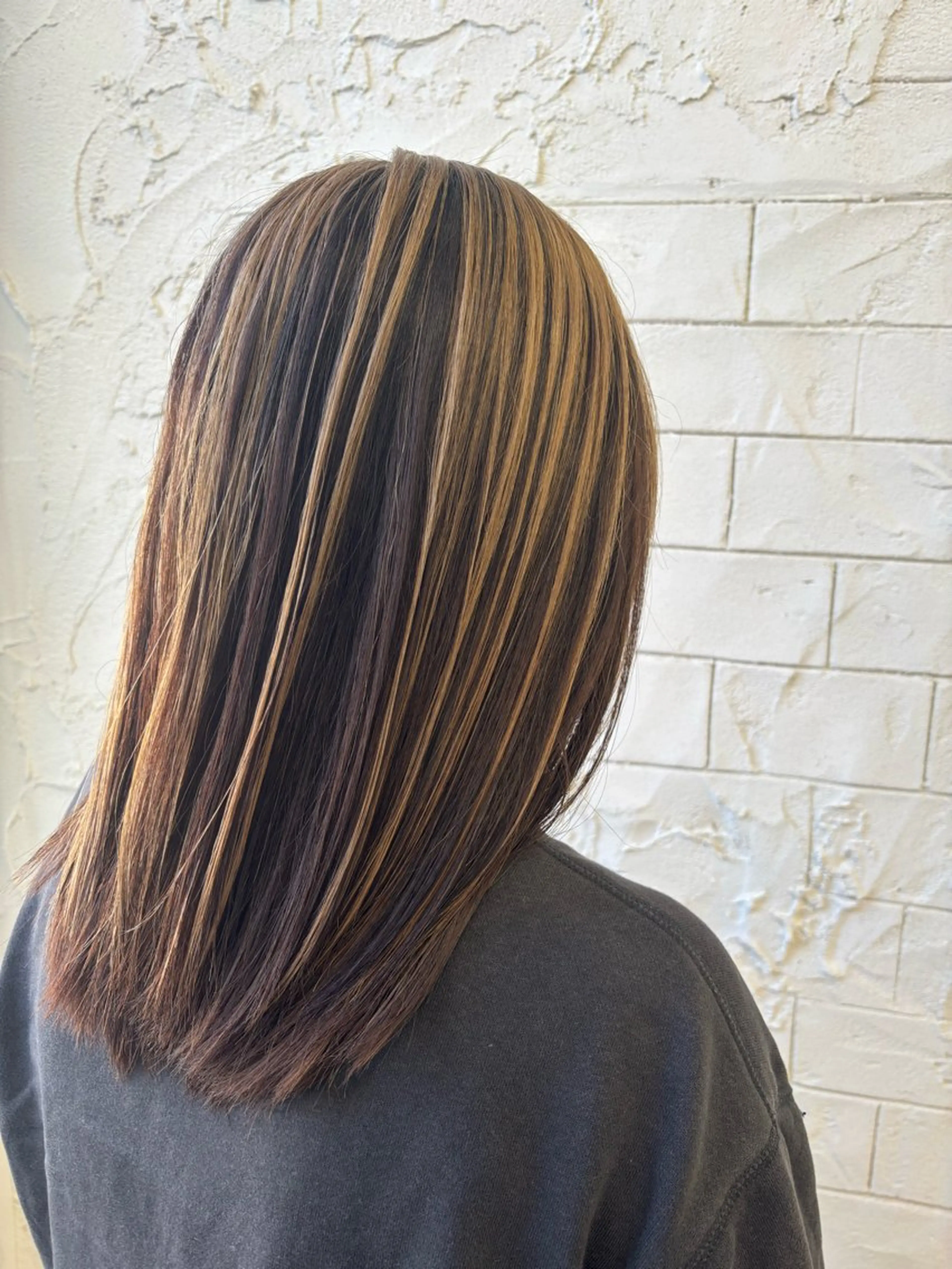 セミロング ヘアカラー archange 大井川のヘアスタイル