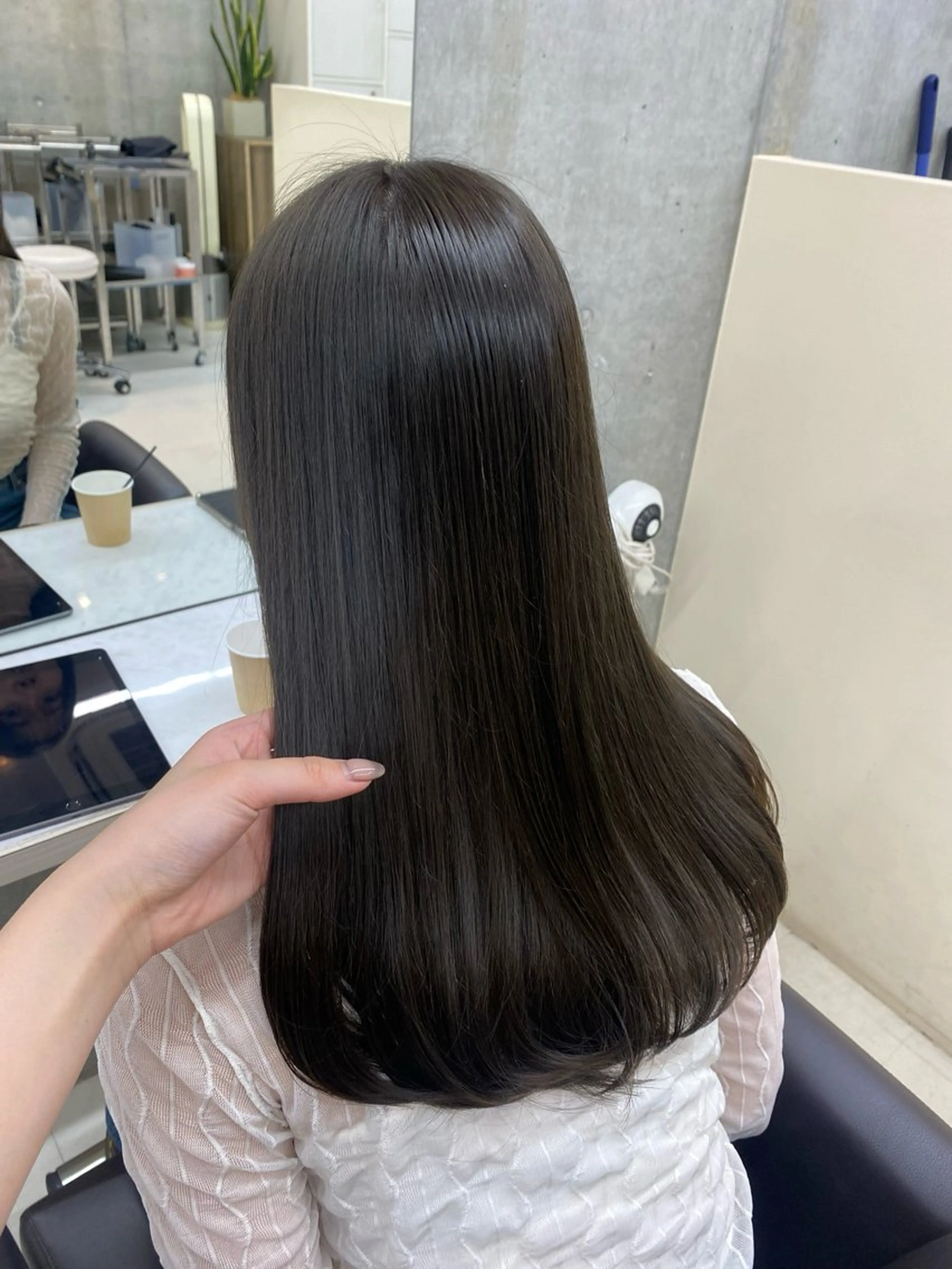 セミロング 透明感color♡ Ibukiのヘアスタイル