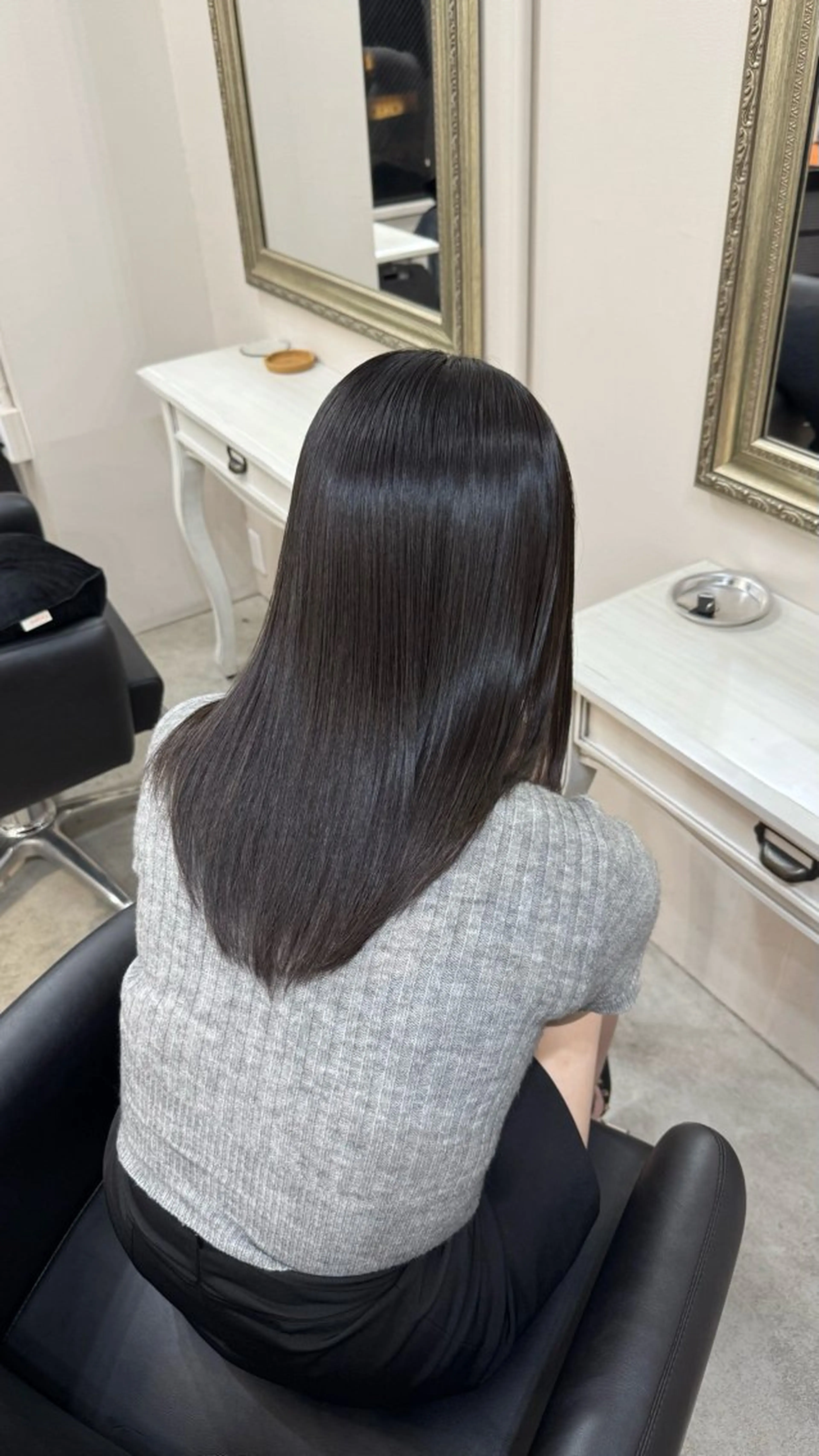 ミディアム 髪質改善 カット 縮毛矯正 トリートメント reira/堀江/ 似合わせカットのヘアスタイル