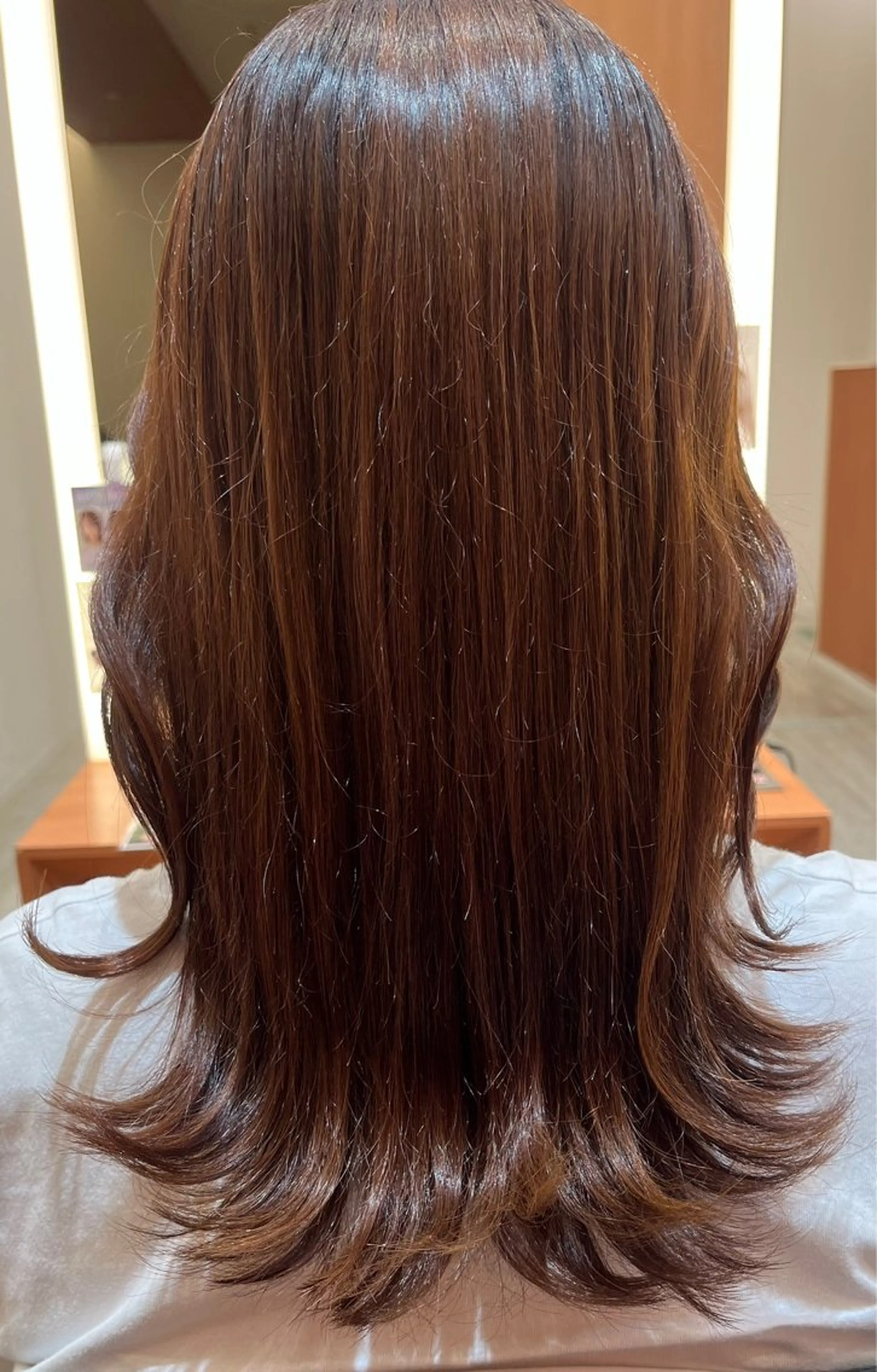 セミロング 光石 季世のヘアスタイル