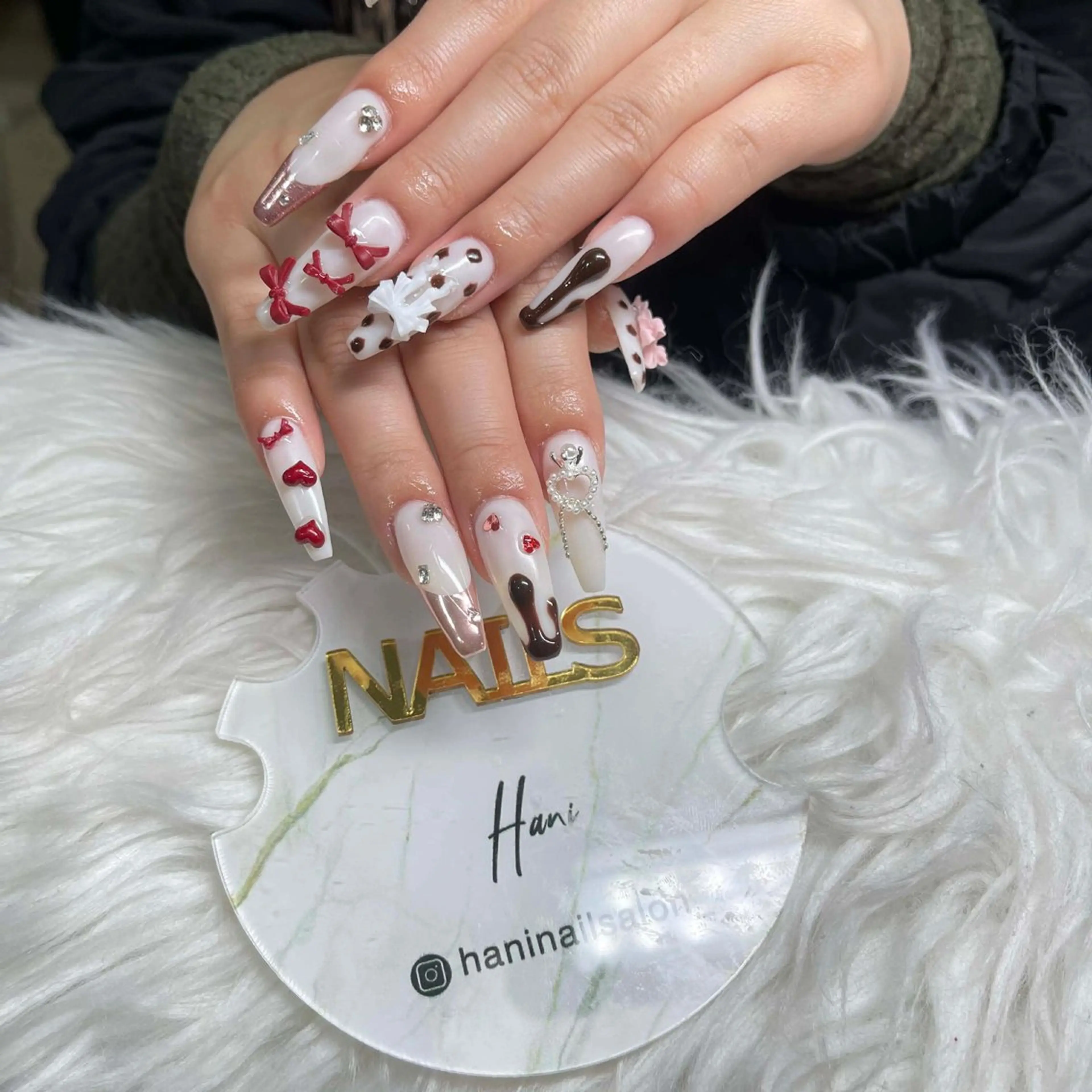 ネイル フットネイル フレンチネイル グラデーション 韓国ネイル ロングネイル ハンドネイル qyn qynのネイルデザイン