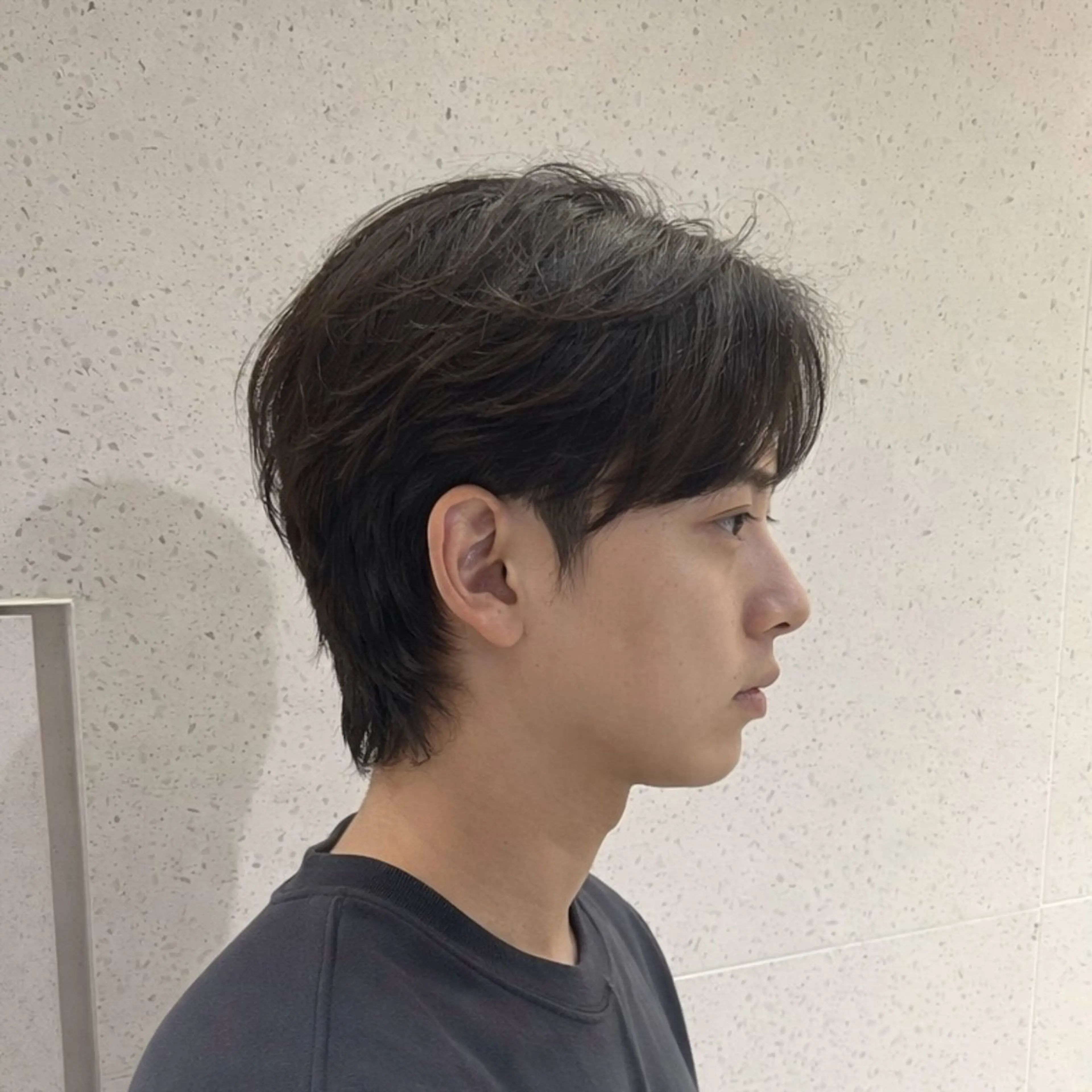 ショート パーマ メンズ カット パーマ ニュアンスパーマ／ レイヤー／茶屋町のヘアスタイル