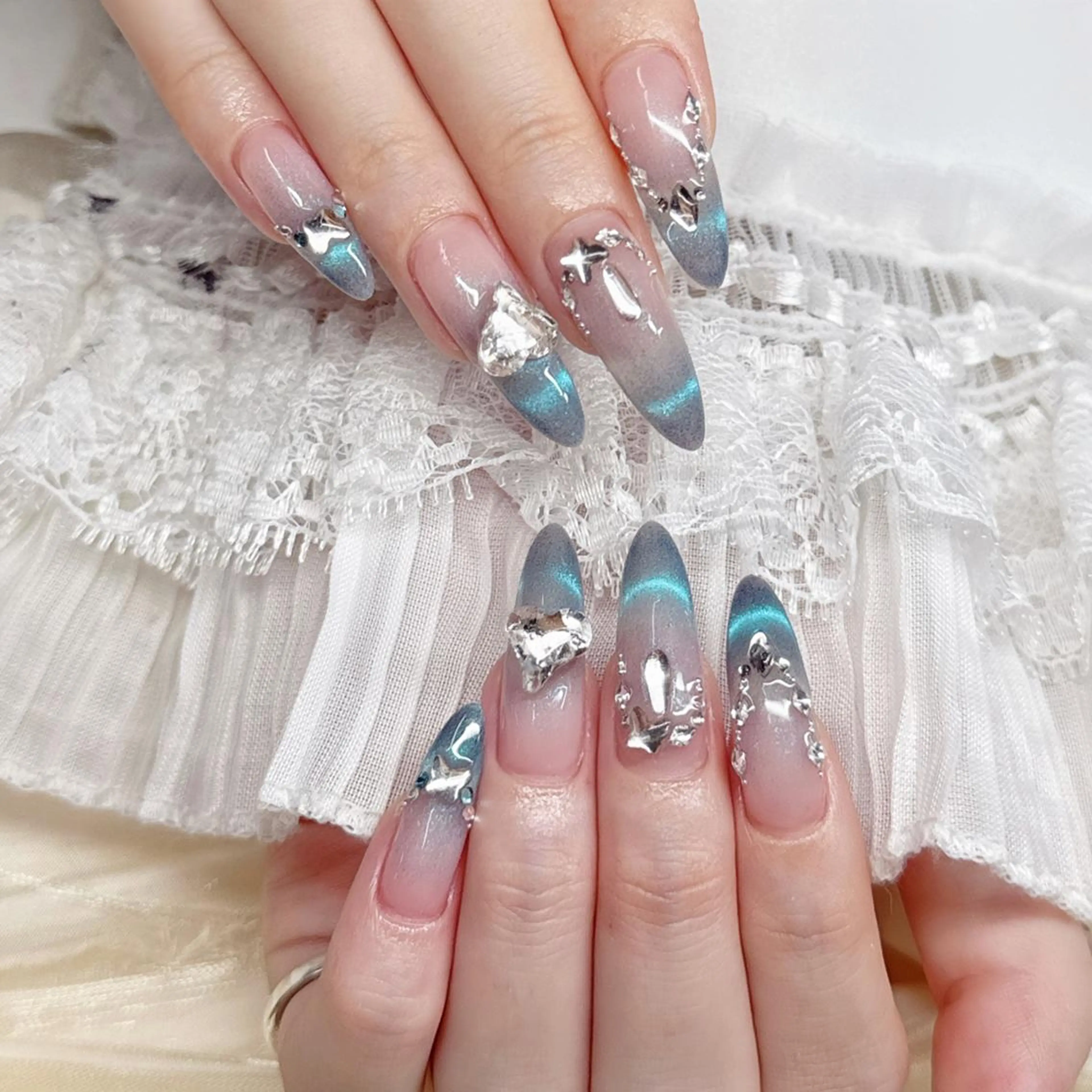 Hand🌟初回ソフトジェルオフ無料ケア込み⭐️持ち込みデザインプラチナヤリ放題の写真