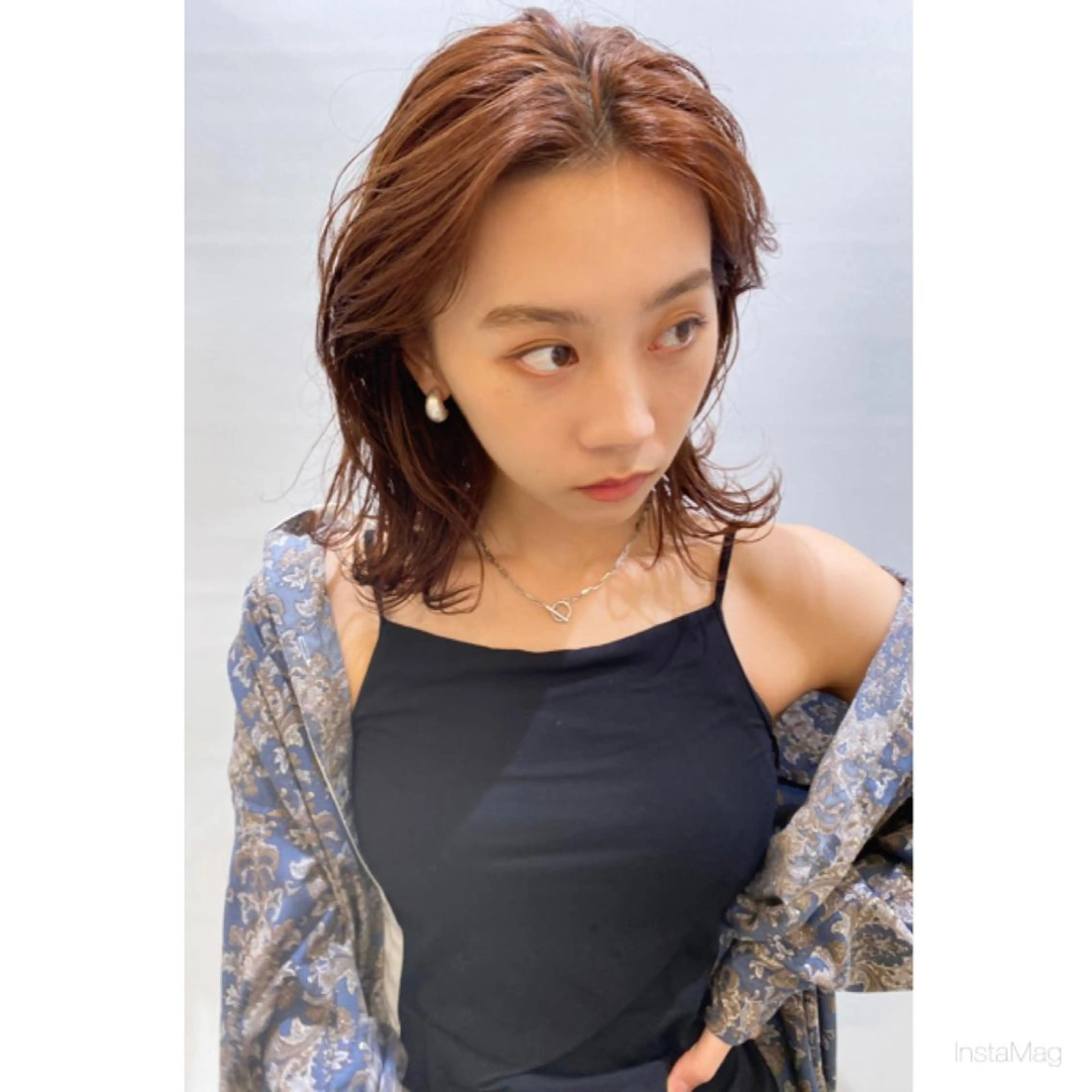 ミディアム カラー カット ヘアカラー 岩間 香純のヘアスタイル