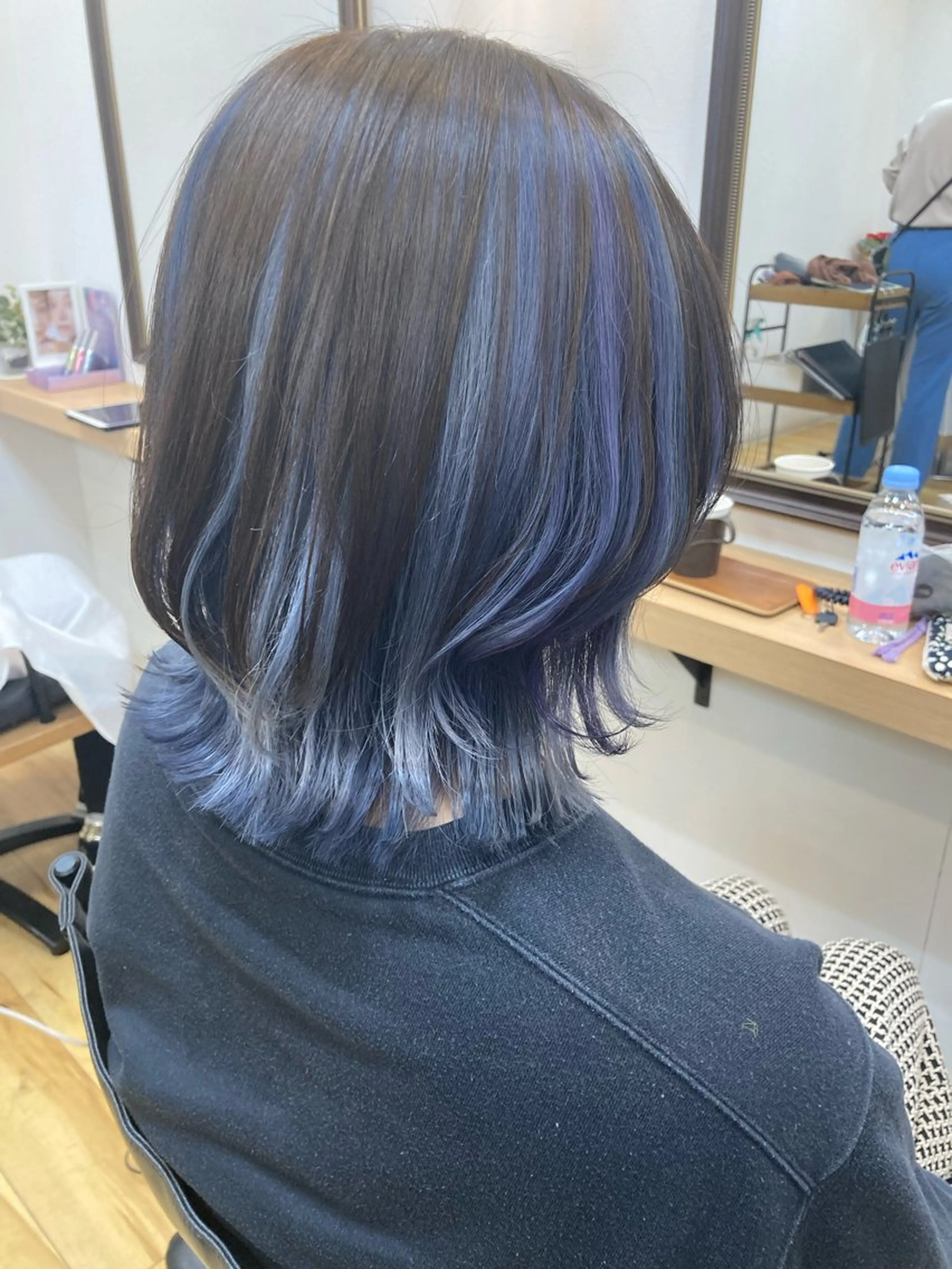 ミディアム カラー ブリーチ グレージュ インナーカラー 大野 まゆのヘアスタイル