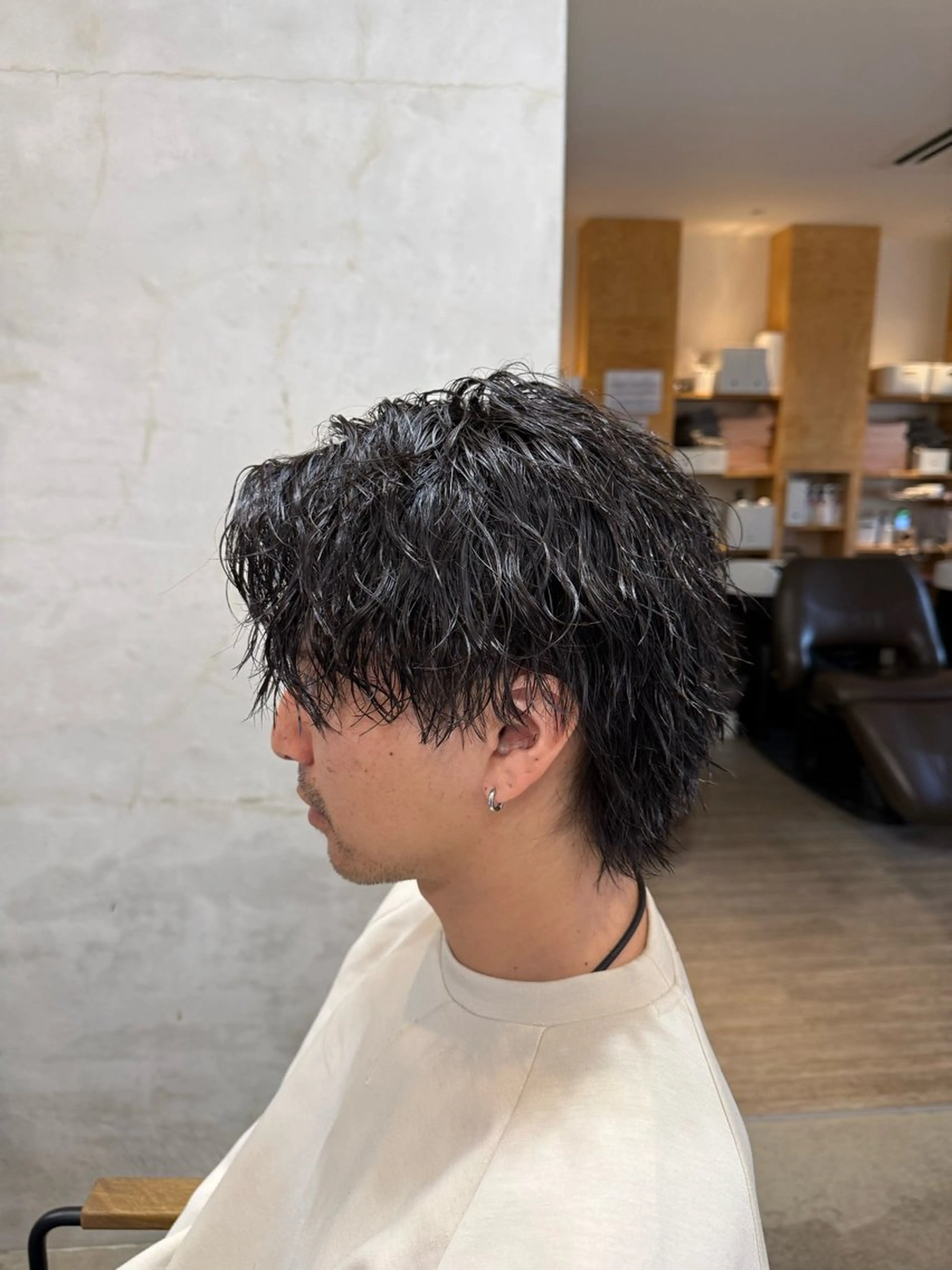 ミディアム パーマ メンズ ミディアムパーマ メンズパーマ メンズツイストパーマ ツイストスパイラルパーマ スパイラルパーマ 🔥KOSEI🔥 波巻き/ツイスパのヘアスタイル