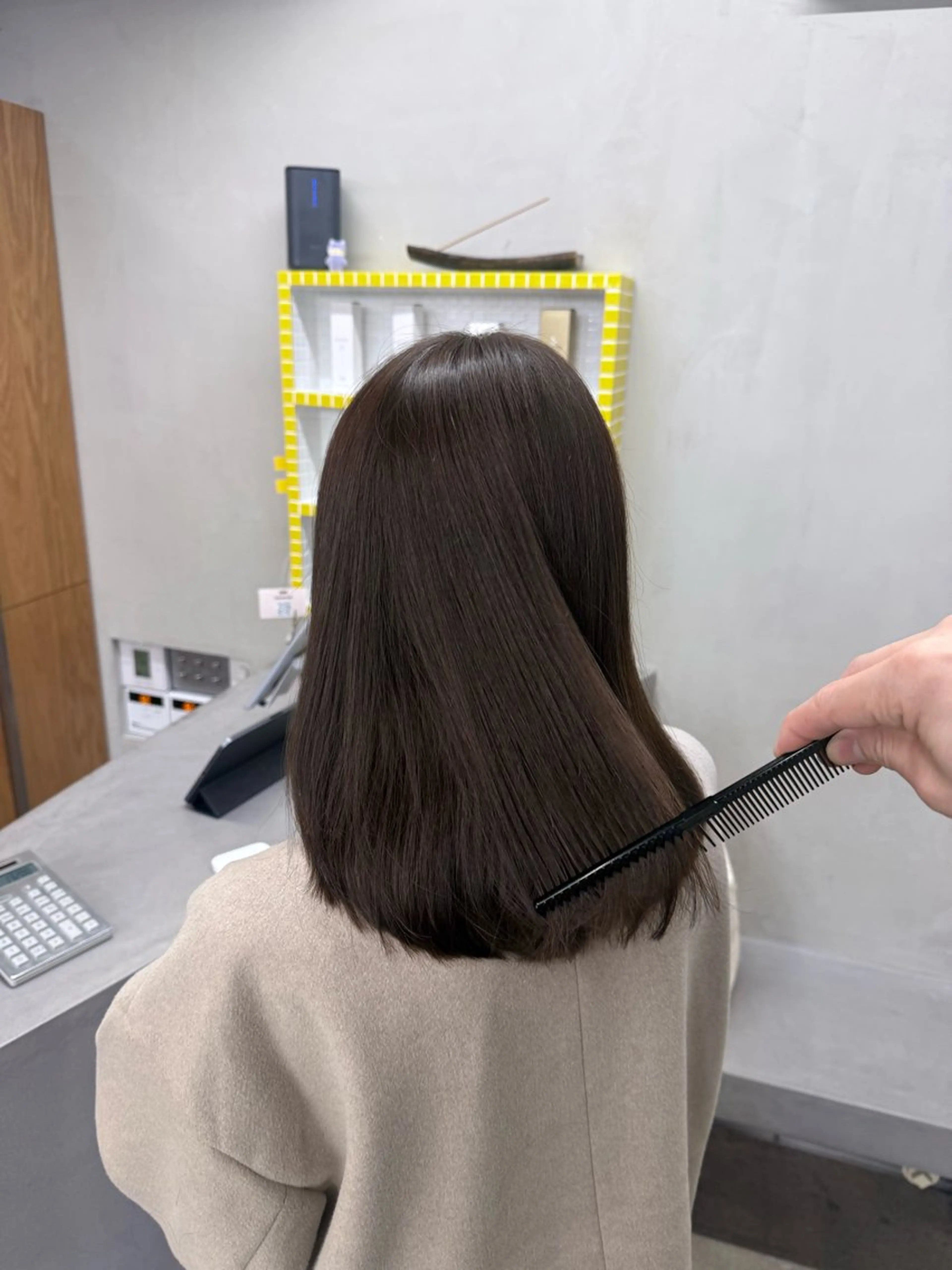 ロング カラー ロングレイヤー アッシュ ベージュカラー ブリーチ 透明感カラー カット ヘアカラー トリートメント 誰より丁寧なカット/ 小林輝/レイヤーのヘアスタイル