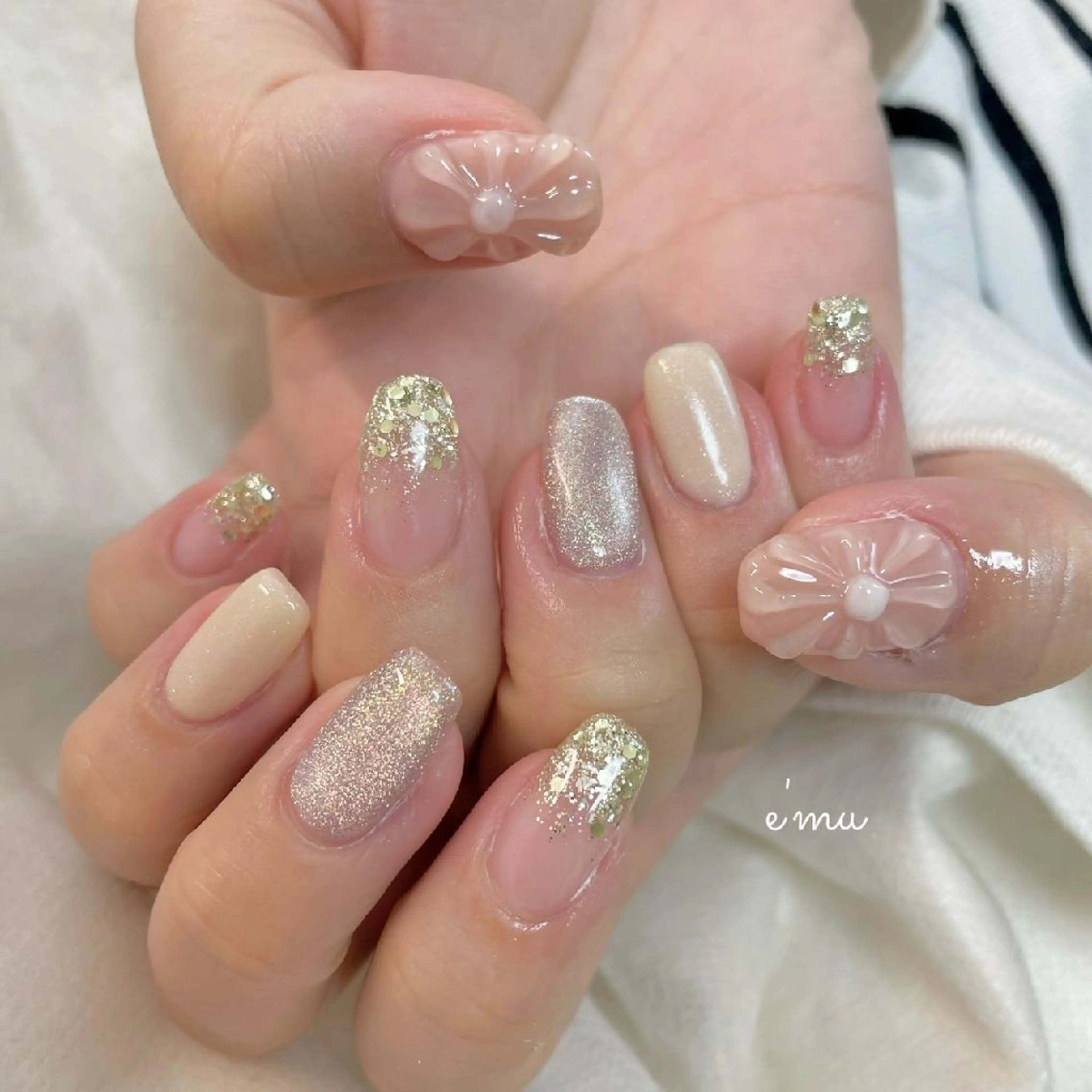 ネイル フラワーネイル マグネットネイル ぷっくりネイル 春ネイル nail salon e'mu💐のネイルデザイン