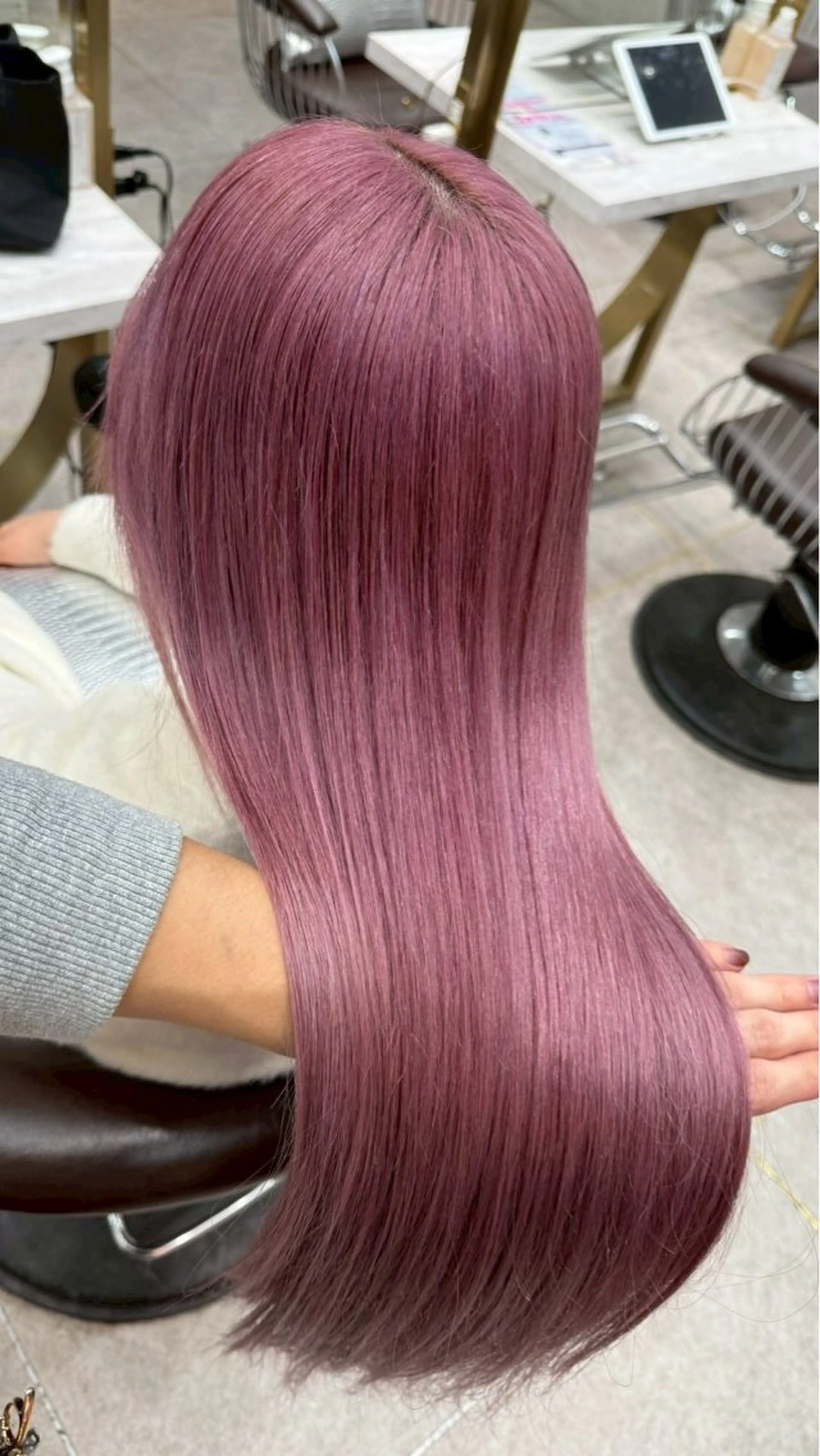 カラー ヘアカラー トリートメント Lond Le'a /ハイトーンカラーのヘアスタイル