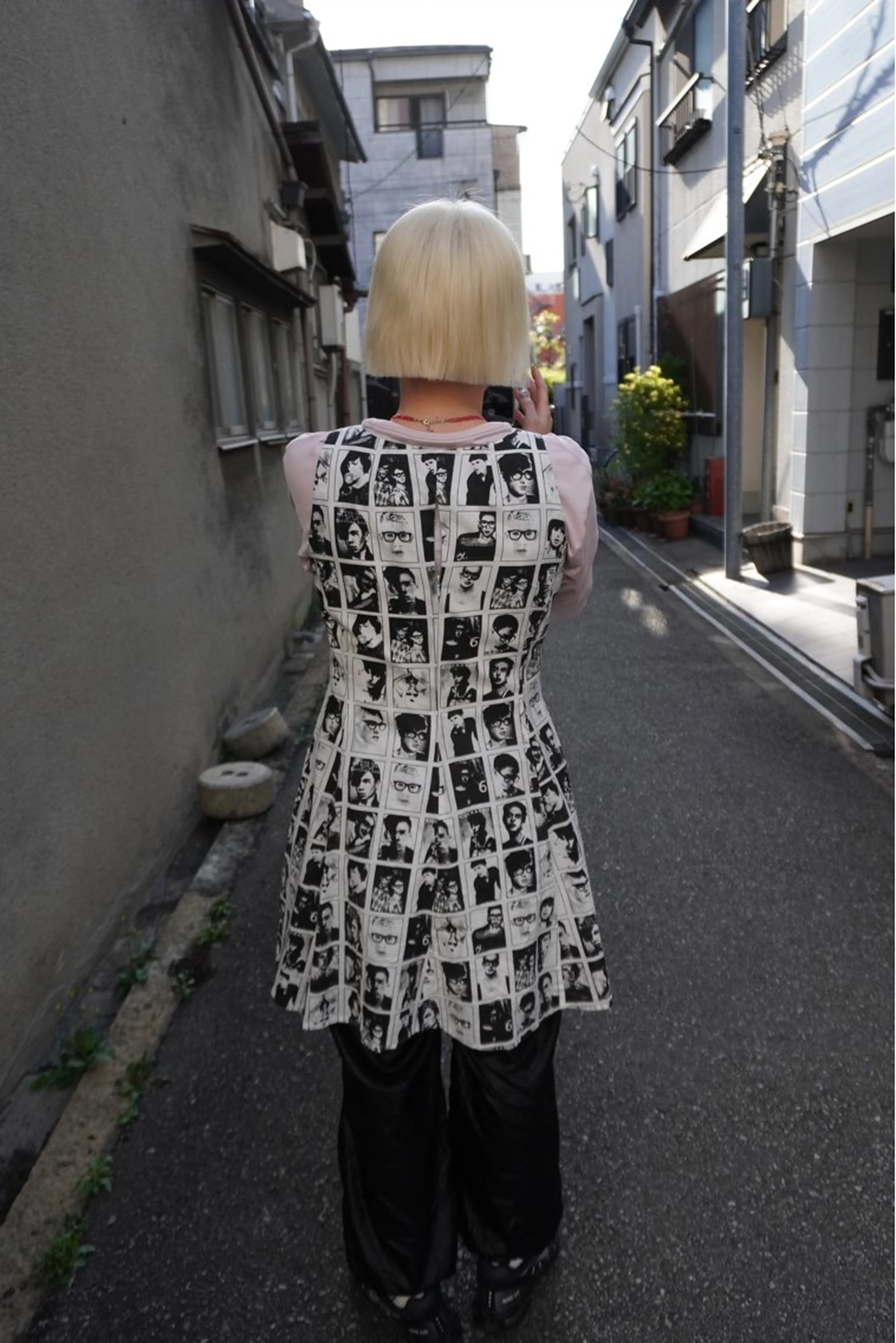 ショート カラー パーマ ヘアアレンジ デザインカラー/ボブ ブリーチカラー/ユリのヘアスタイル