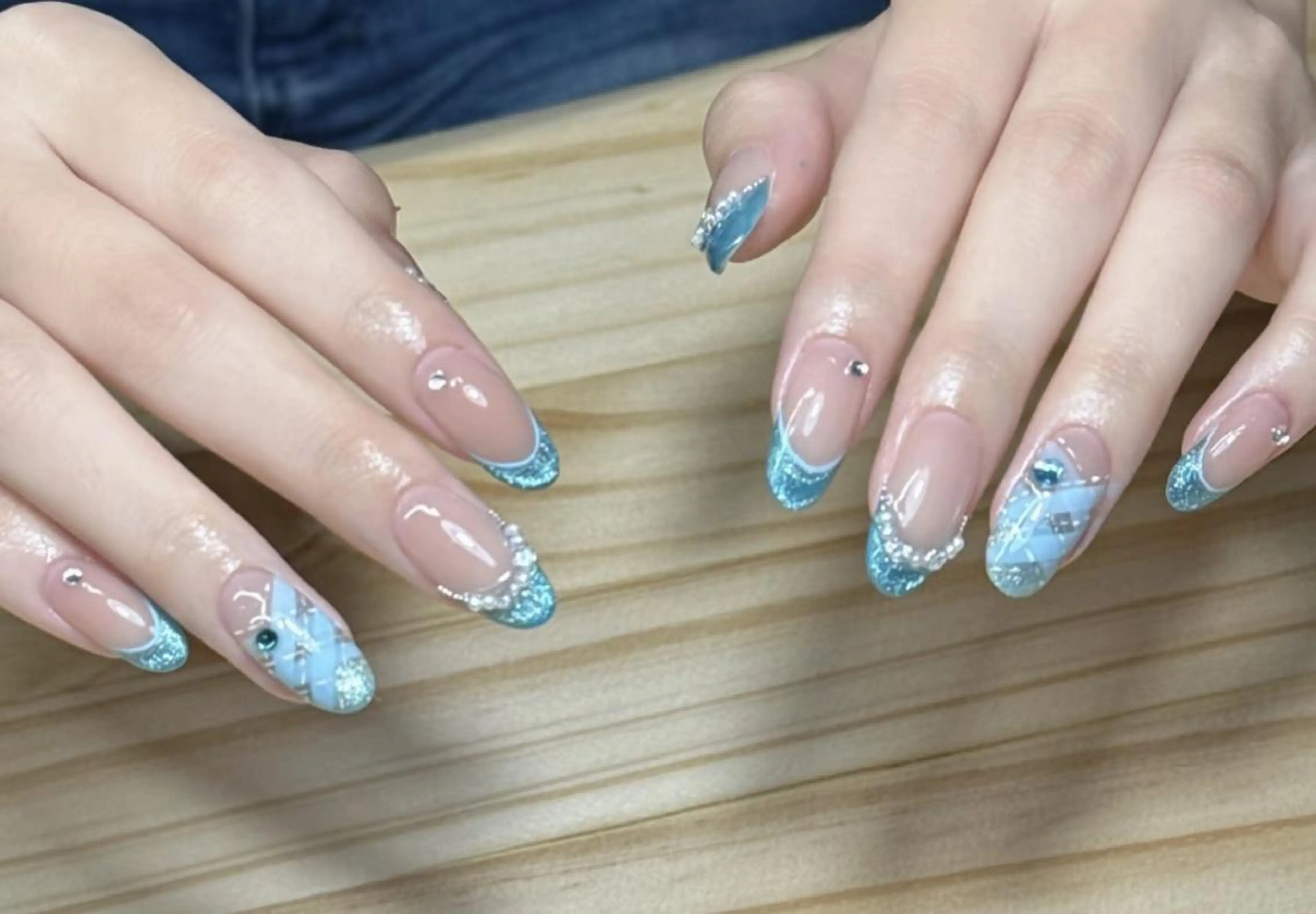 ネイル ハンドネイル 🎀 NaNa_nailのネイルデザイン