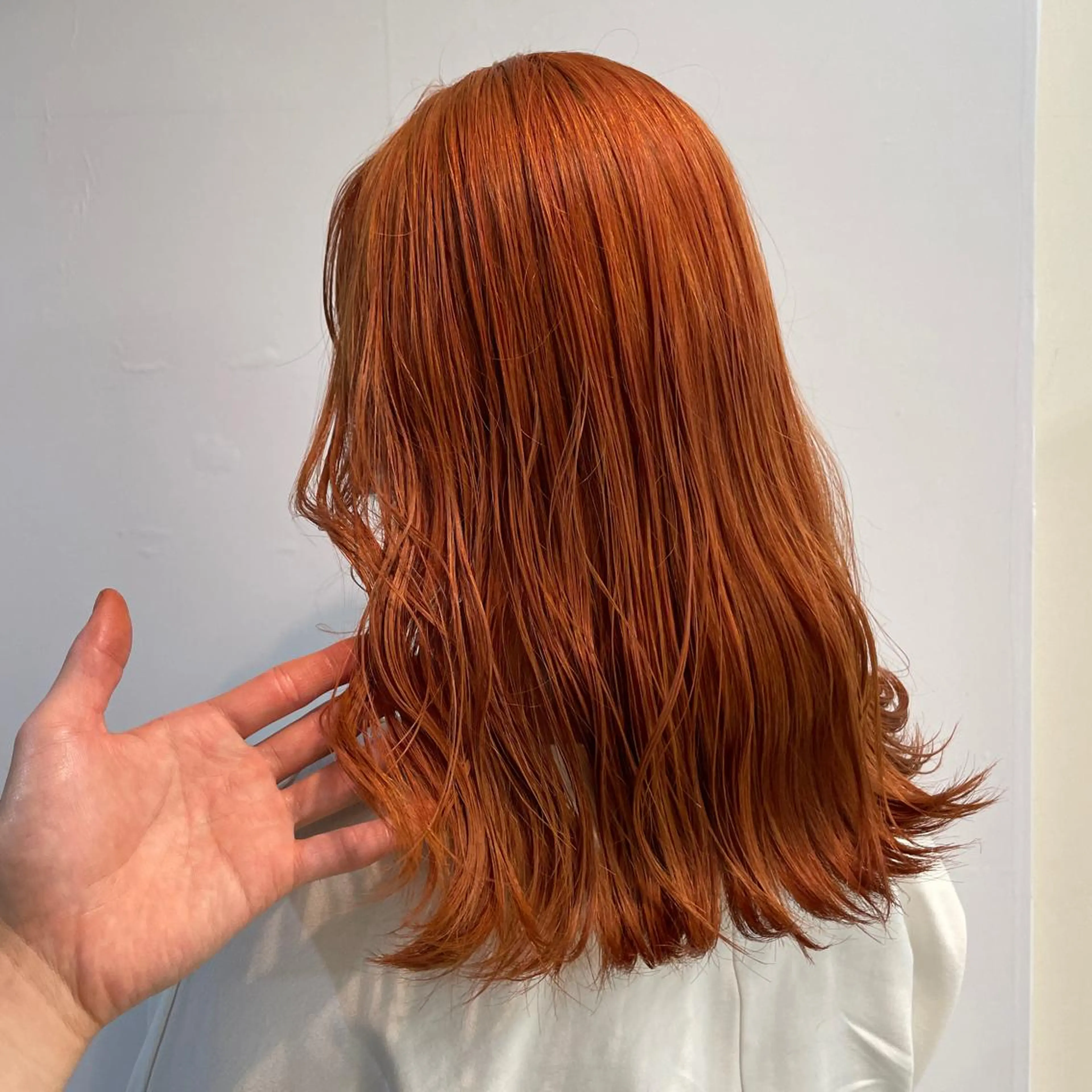 セミロング アッシュ ハイライト レイヤーカット 齋藤 尋真のヘアスタイル