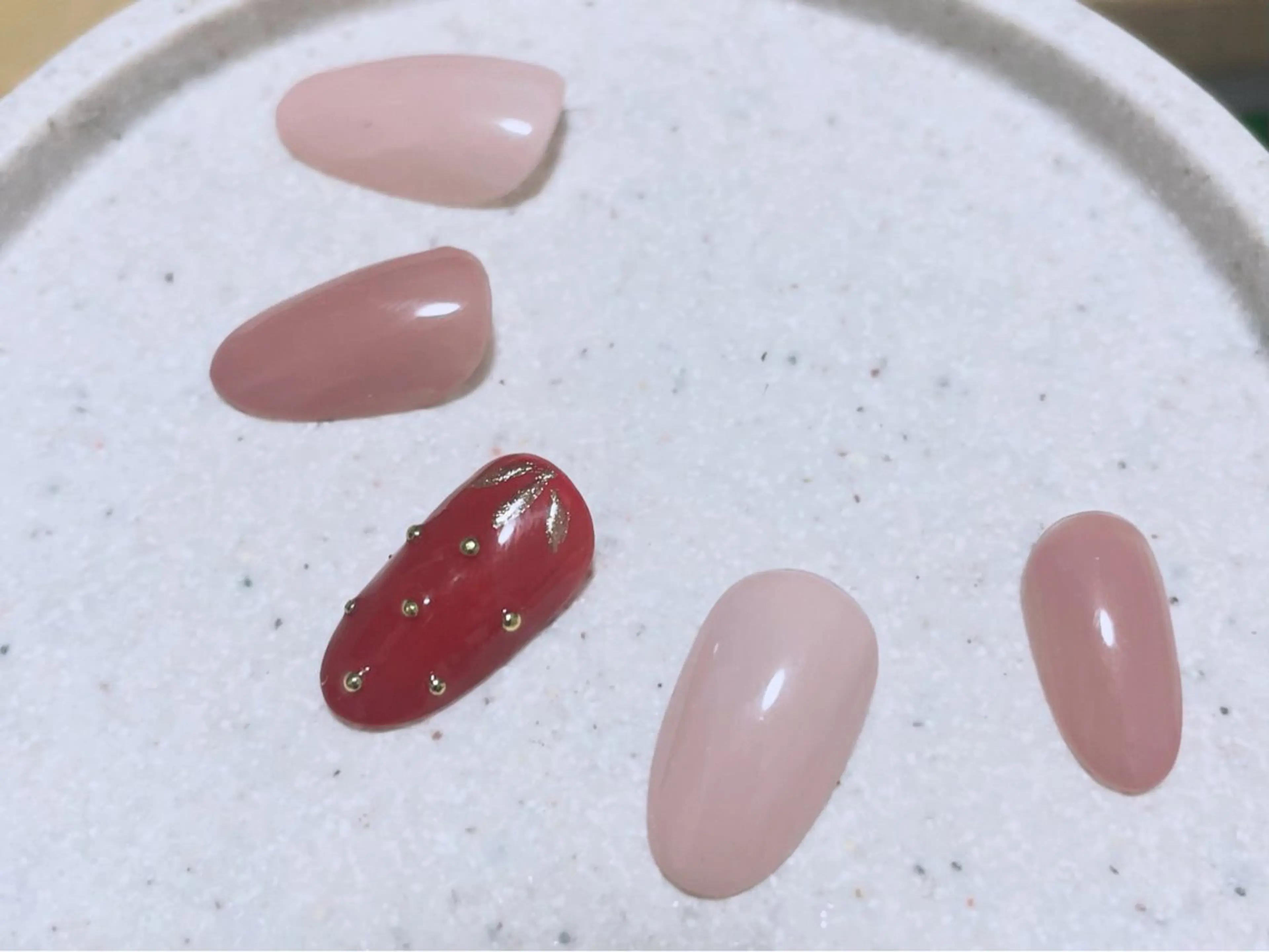 ネイル Rika🌼 シンプル•マグネットのネイルデザイン