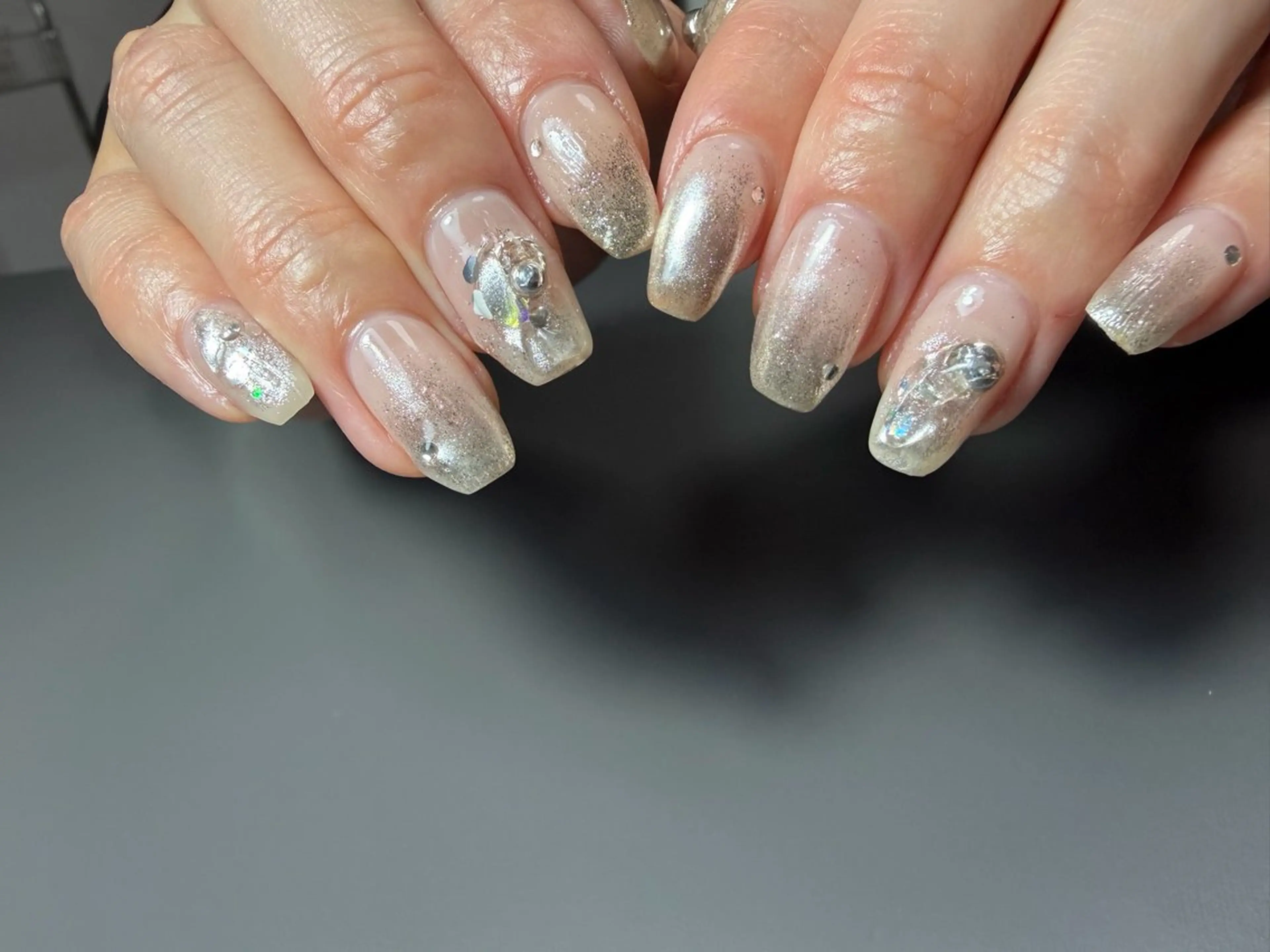 ネイル 12 designのネイルデザイン