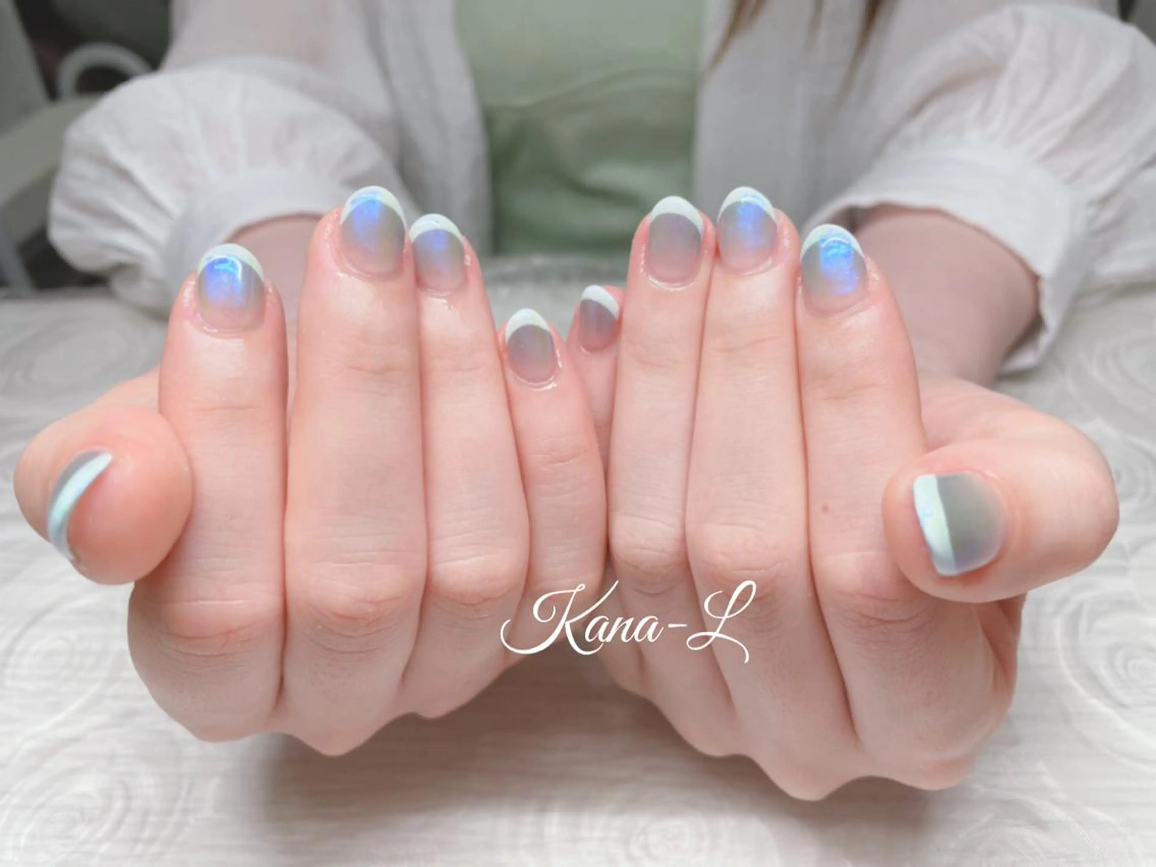 カラー ネイル グラデーションカラー オーロラネイル フレンチネイル グラデーション 夏ネイル 芦辺 香奈のネイルデザイン