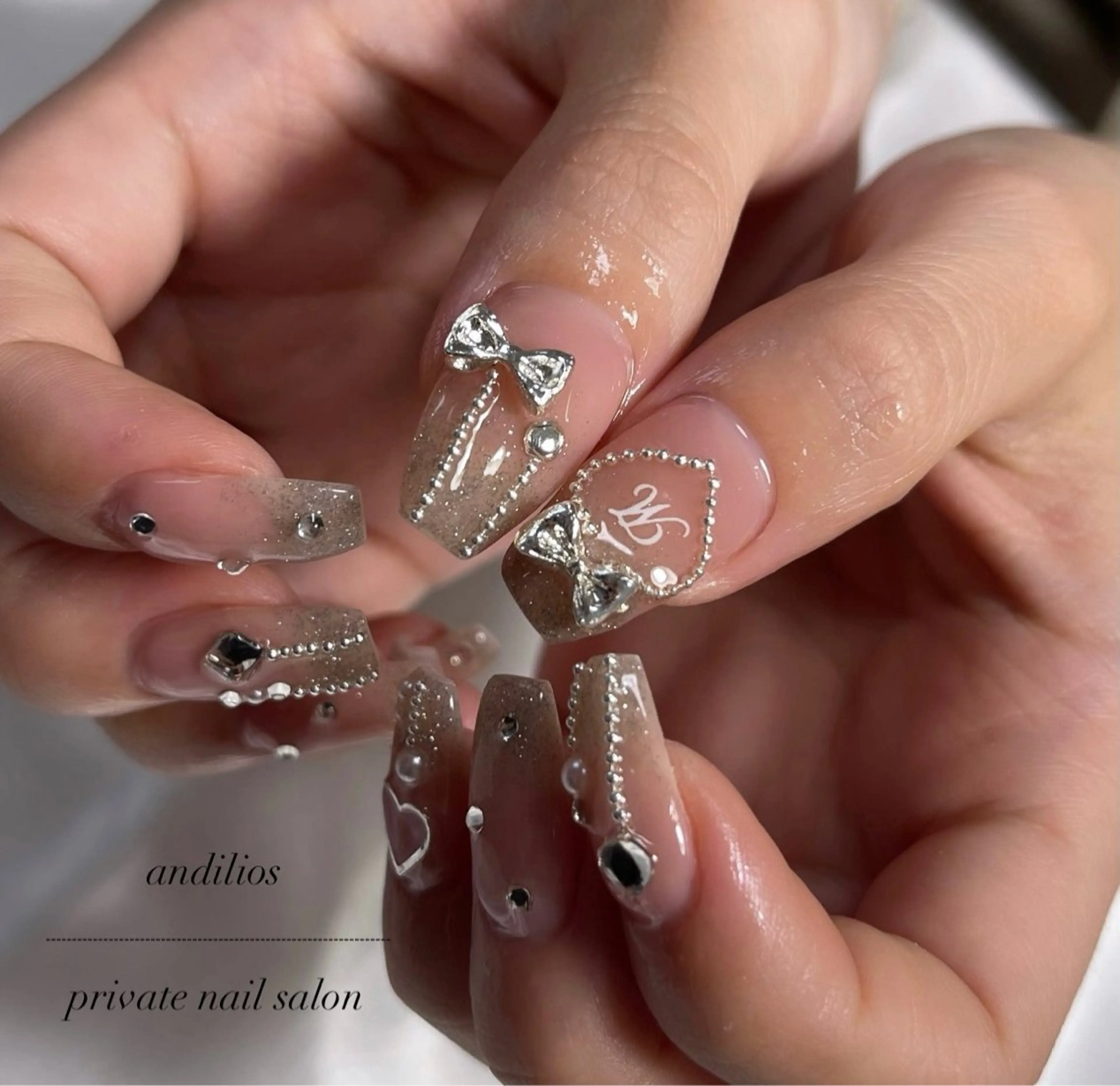 ネイル ハンドネイル andilios / private nail salon所属・andilios / shioriのネイルデザイン