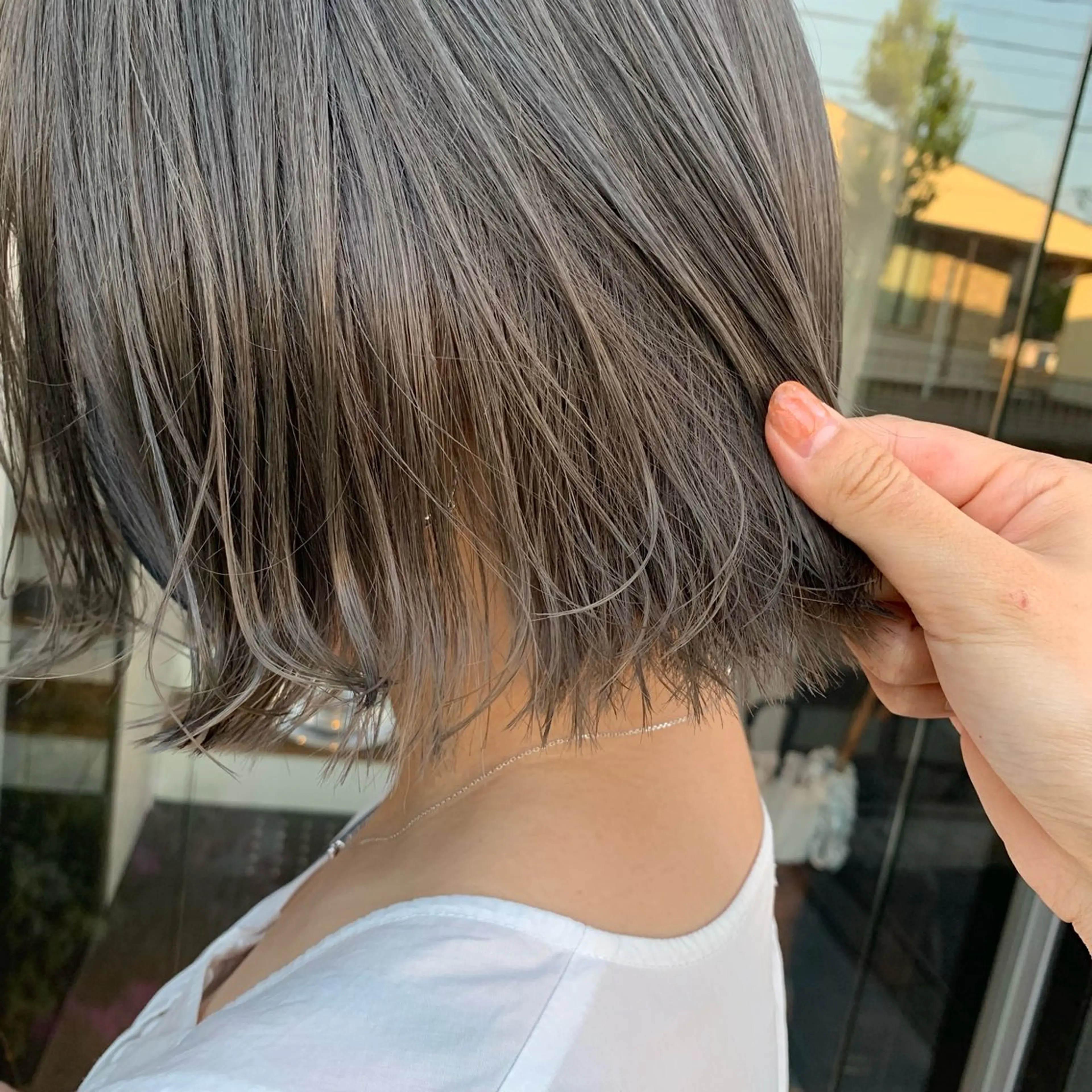 ミディアム カラー ブリーチ ダブルカラー グレージュ ヘアカラー トリートメント SALOWIN名古屋栄店所属・Yuuki🌷名古屋 栄 カラー/ボブのヘアスタイル
