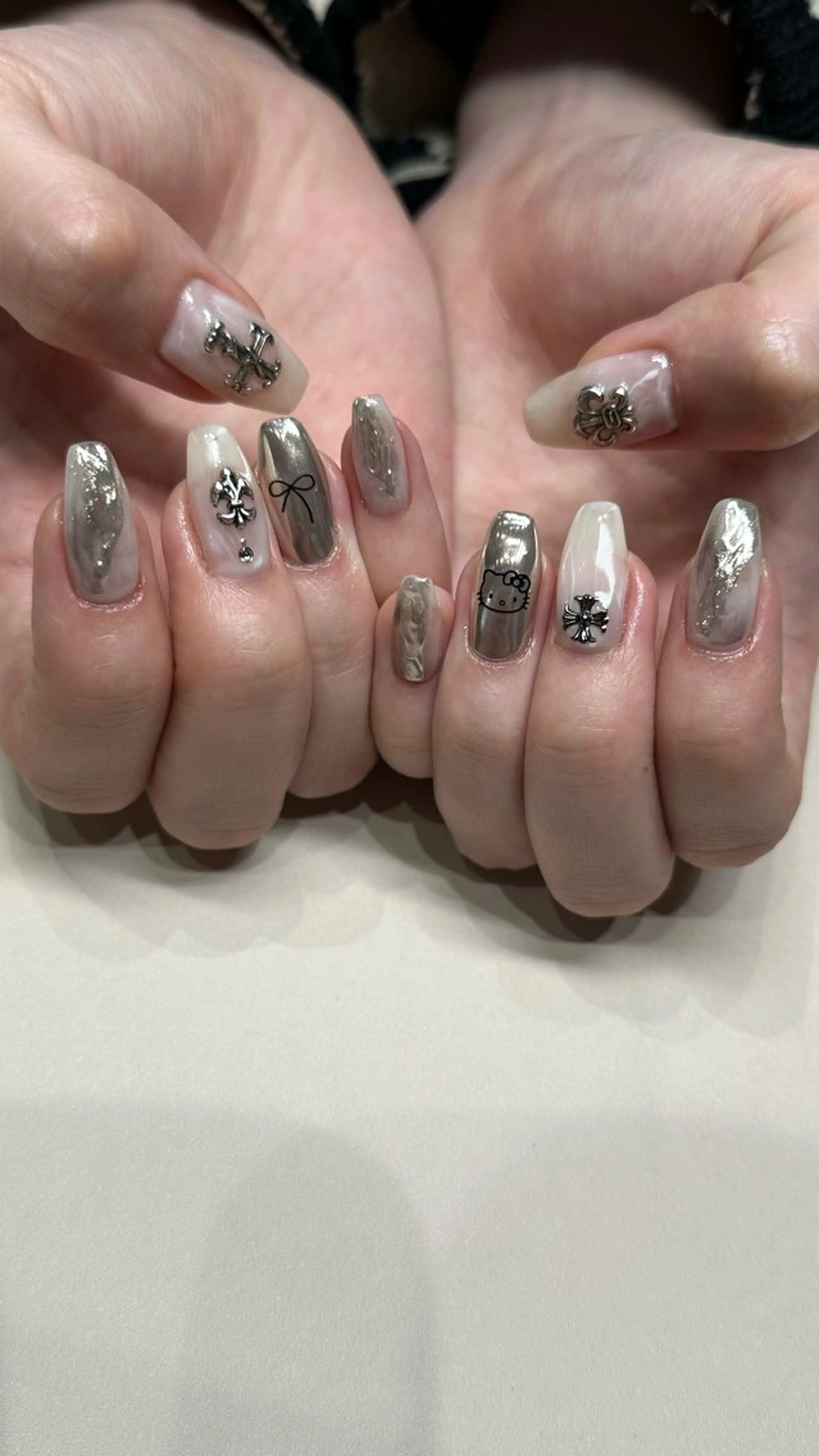 ネイル ハンドネイル 水戸 彩夏のネイルデザイン