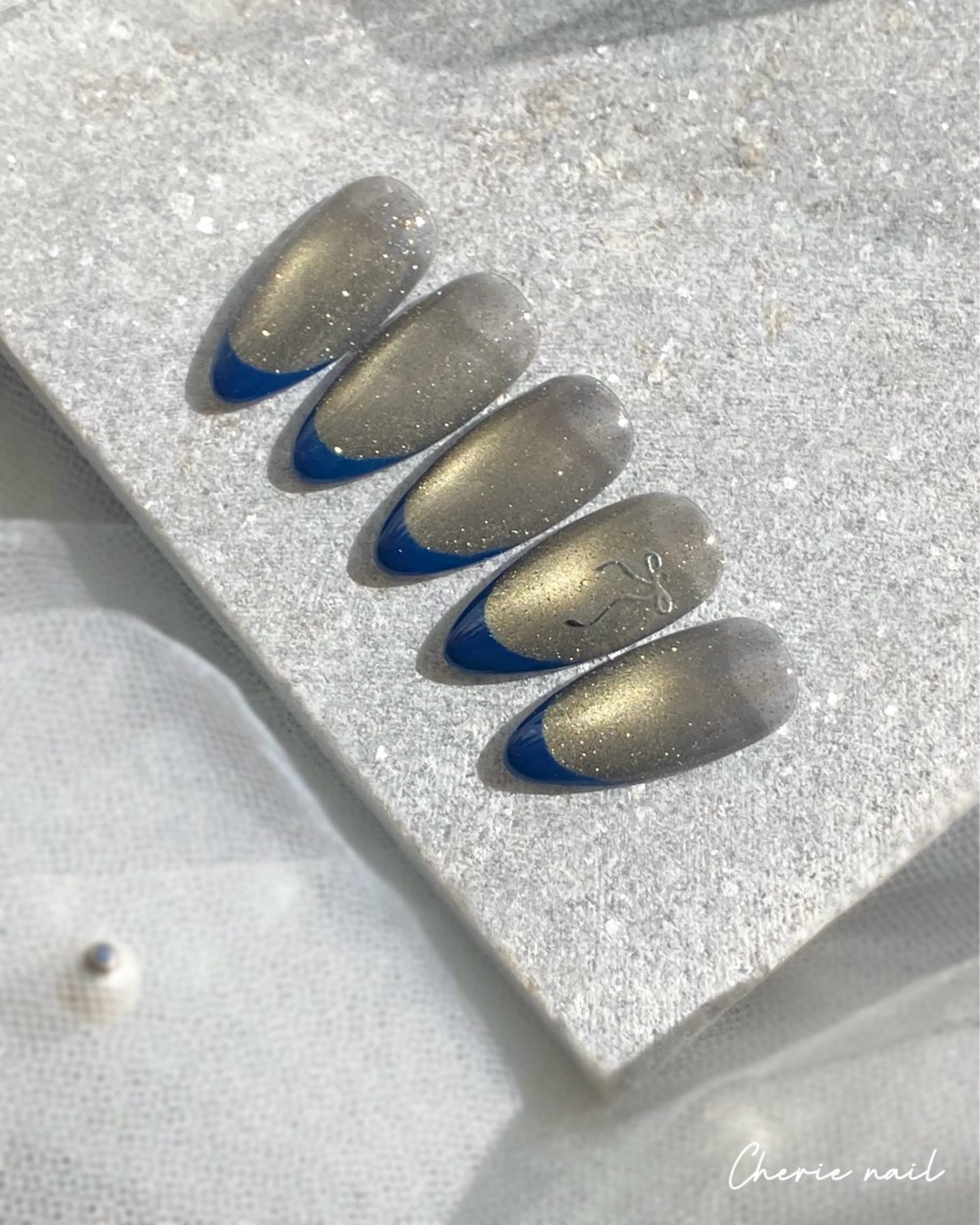 ネイル フラッシュネイル フレンチネイル ジェルネイル マグネットネイル オフィスネイル ハンドネイル Cherienail yunaのネイルデザイン