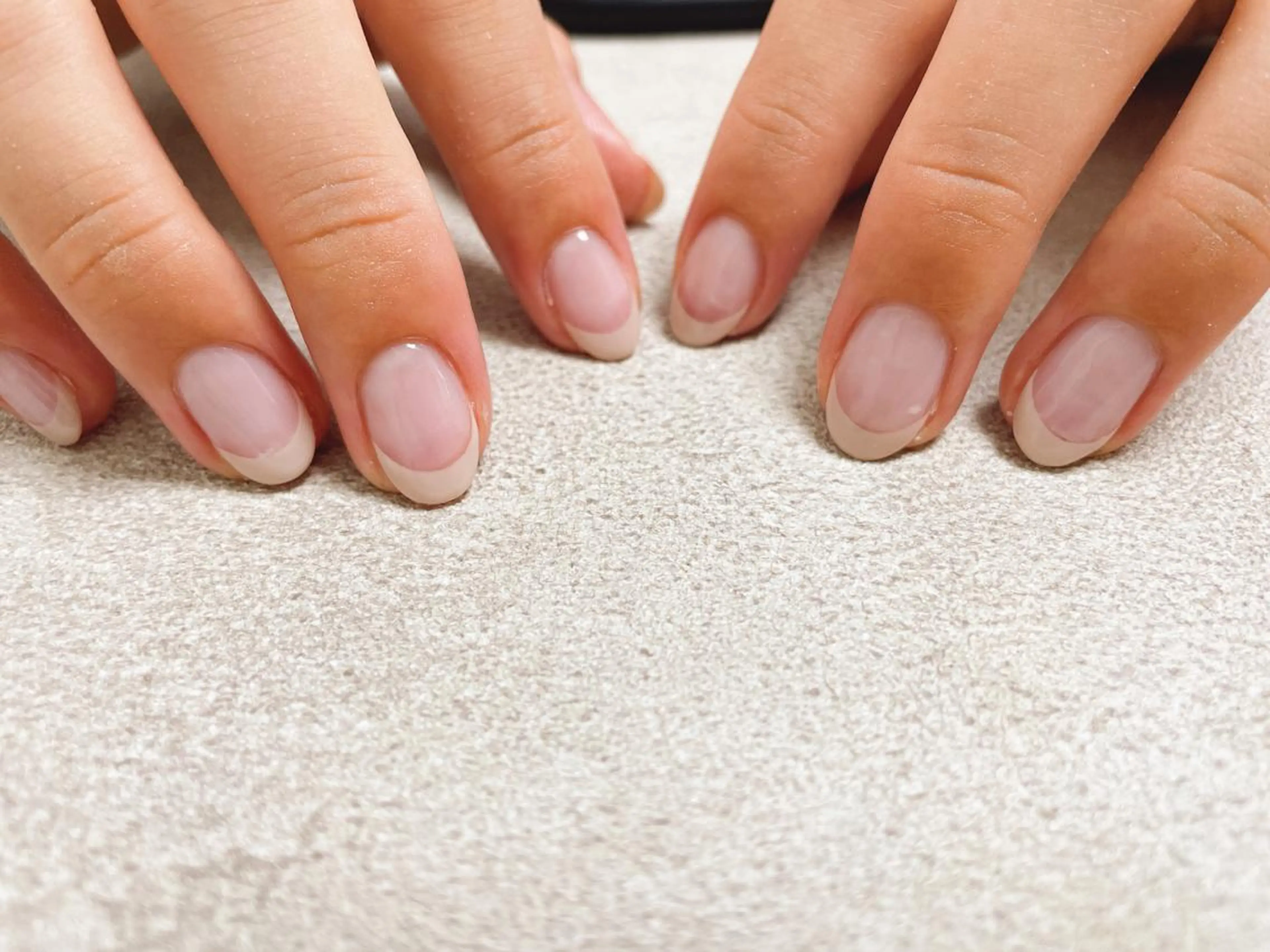 ネイル フレンチネイル mogunail &blowのネイルデザイン