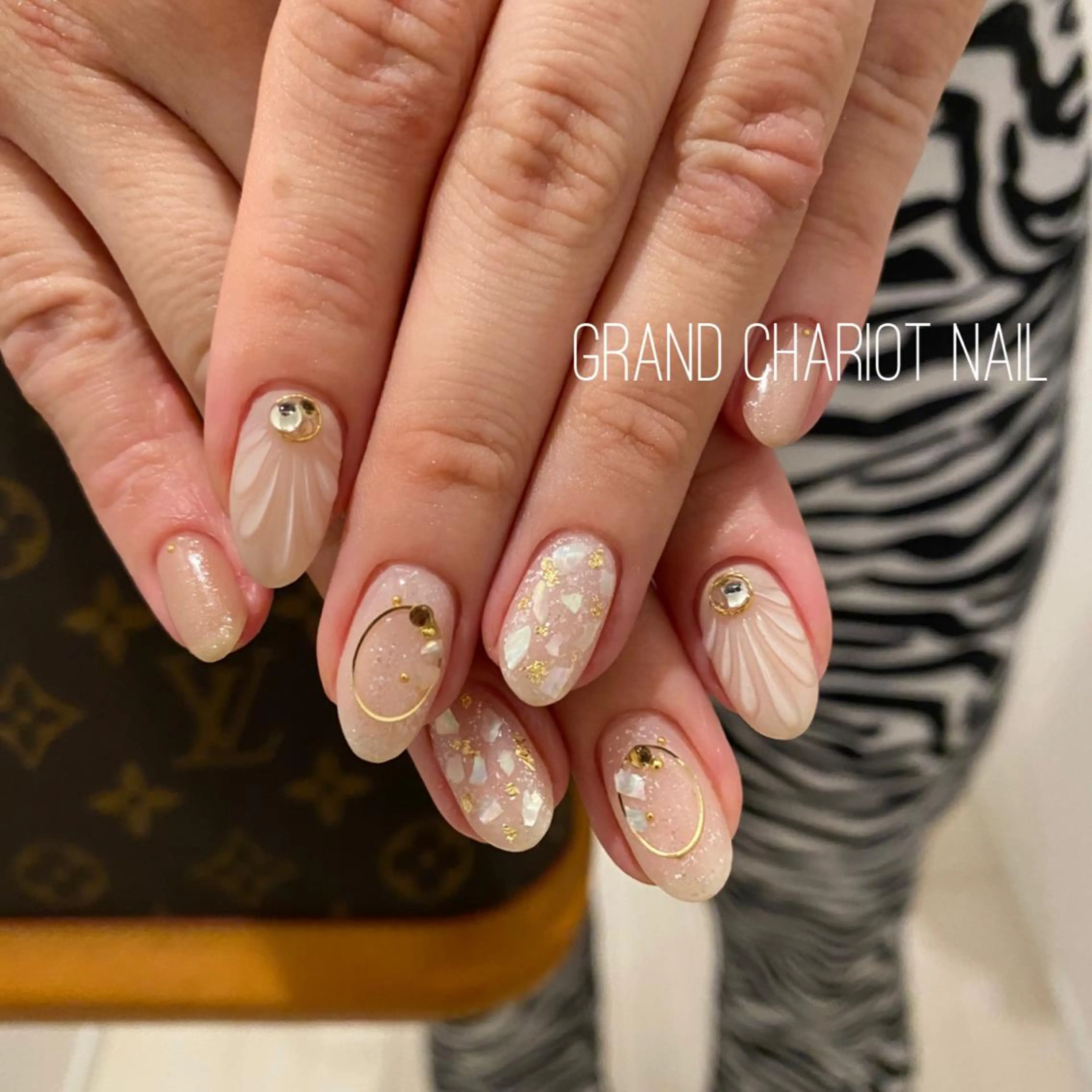 ネイル NORA nail UMEDA MAIのネイルデザイン