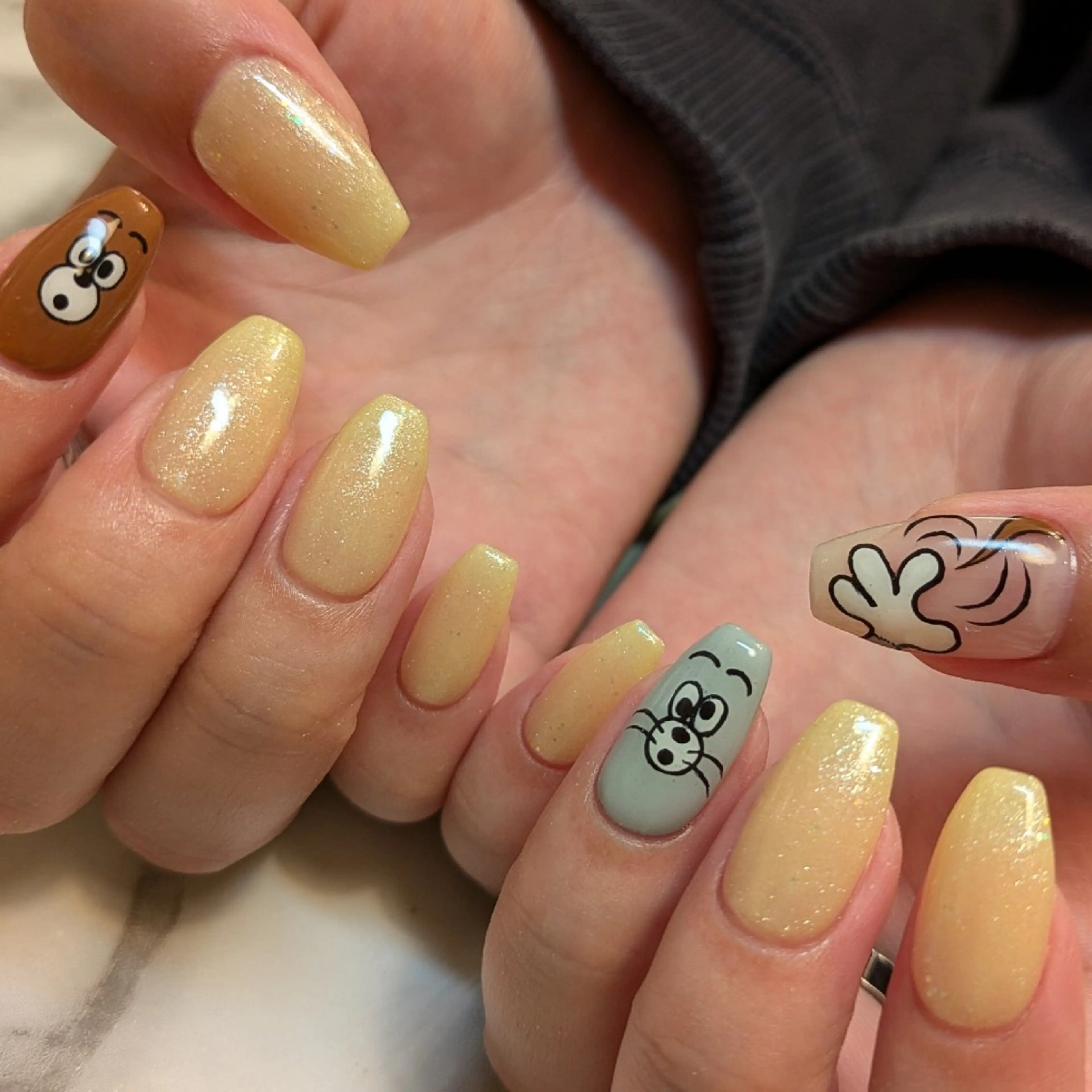 ネイル ジェヌインネイル 河内のネイルデザイン