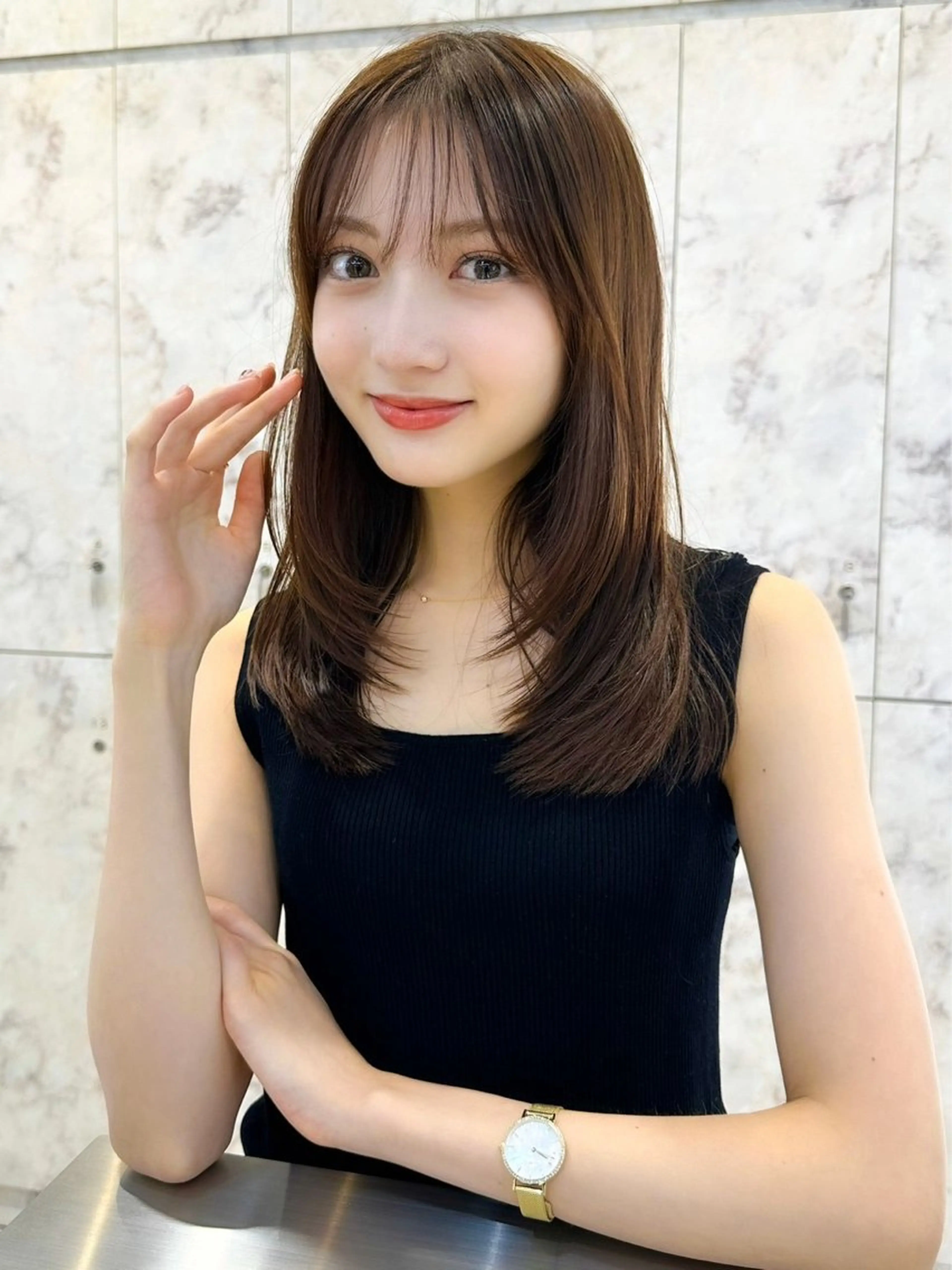 ミディアム カラー ブラウンカラー チョコレートブラウン 透明感カラー グレージュ くびれヘア 🫧韓国ミディアム カット🫧/ナナミのヘアスタイル