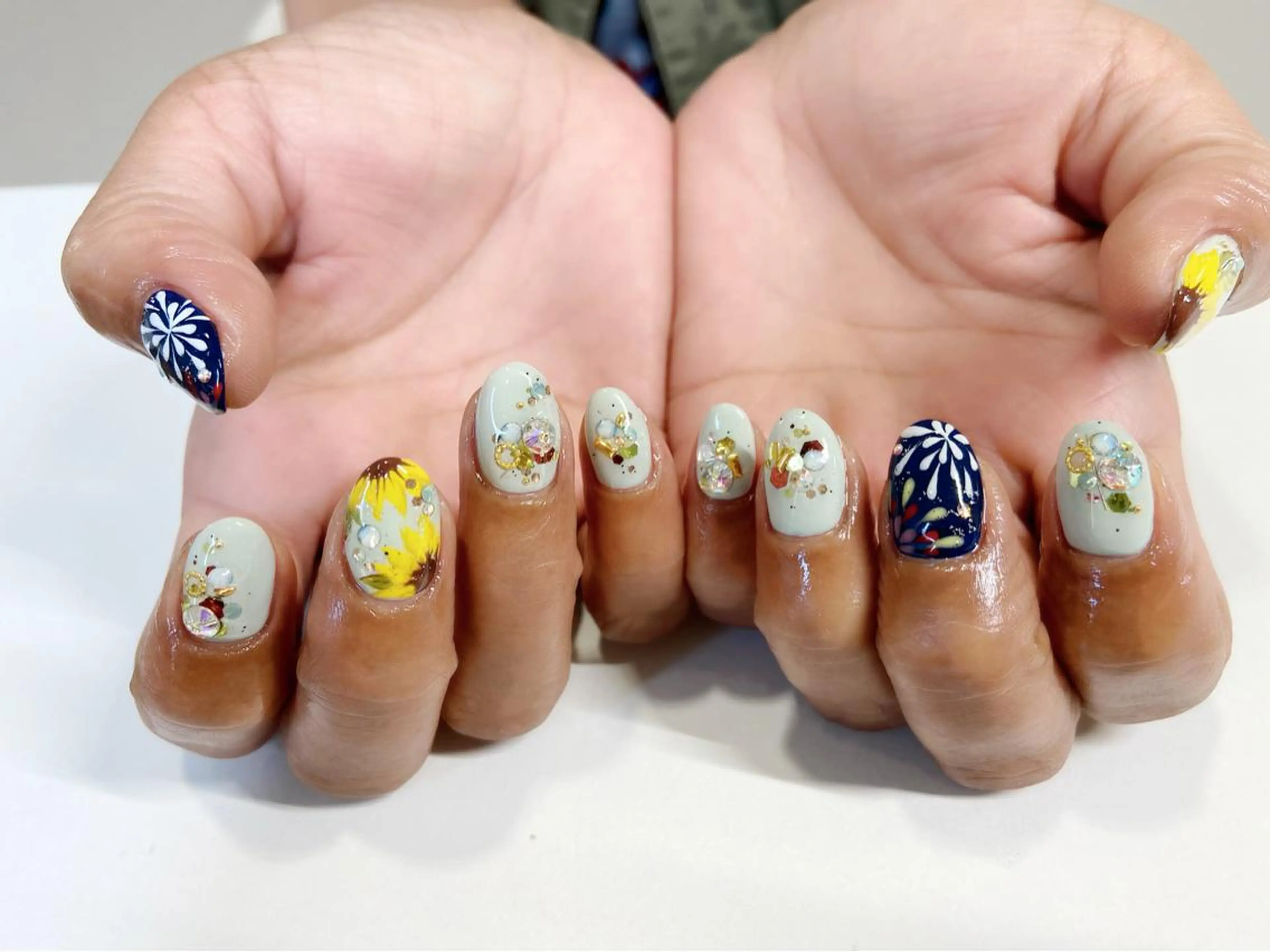 ネイル Adore nailのネイルデザイン