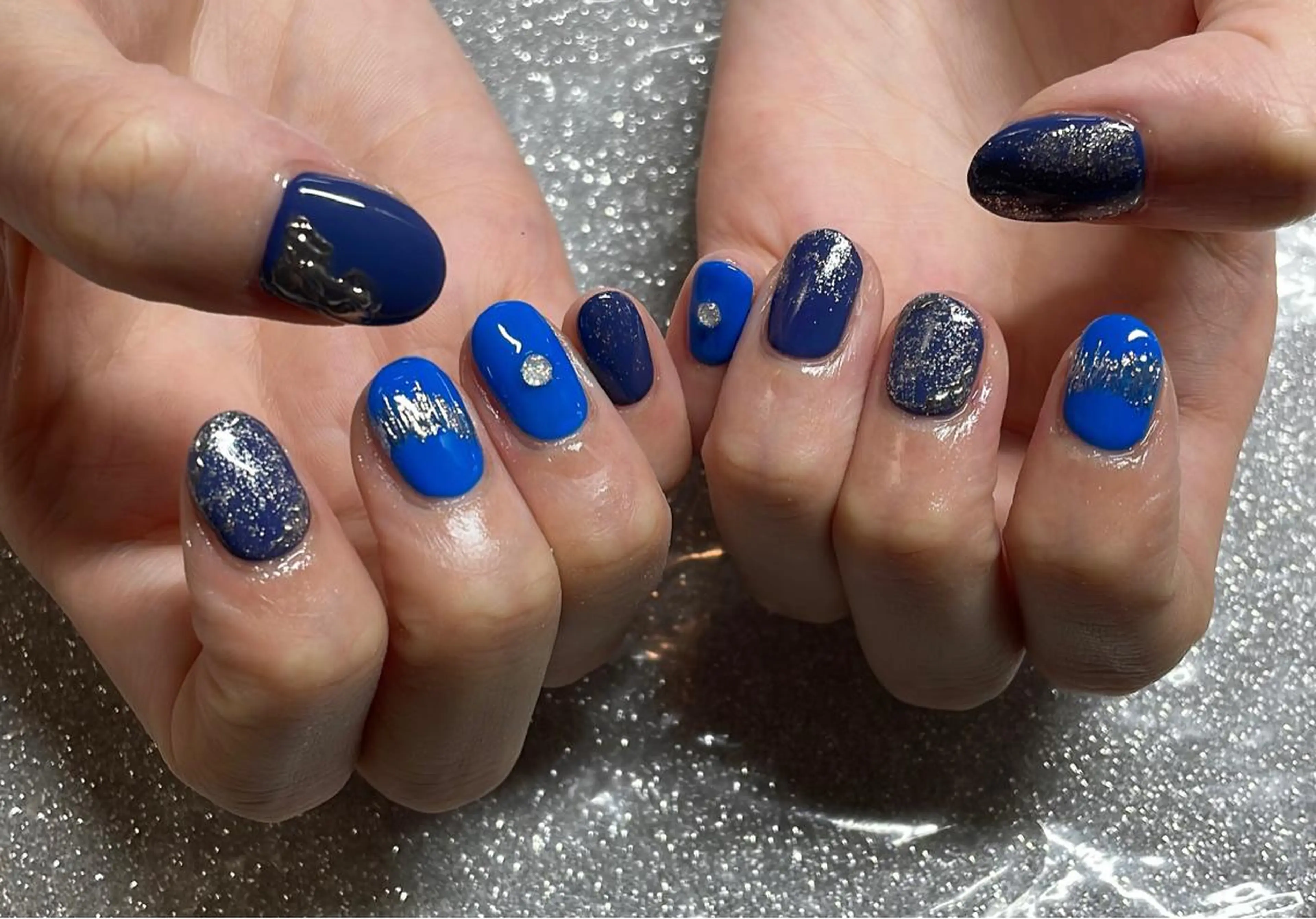 ネイル ハンドネイル VIERU 🌈🎀💖のネイルデザイン