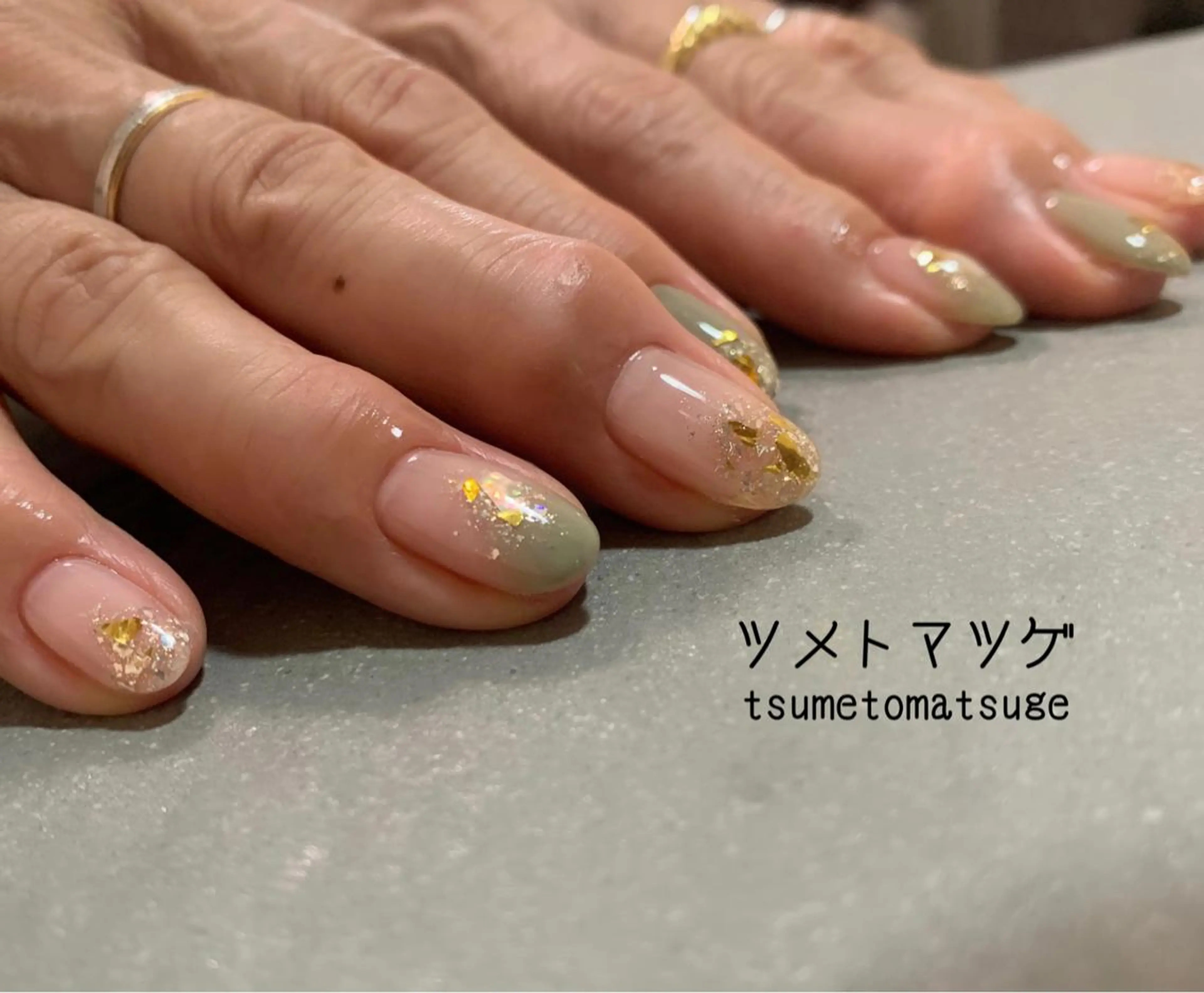 ミディアム ネイル アートネイル ハンドネイル ツメトマツゲ .のネイルデザイン