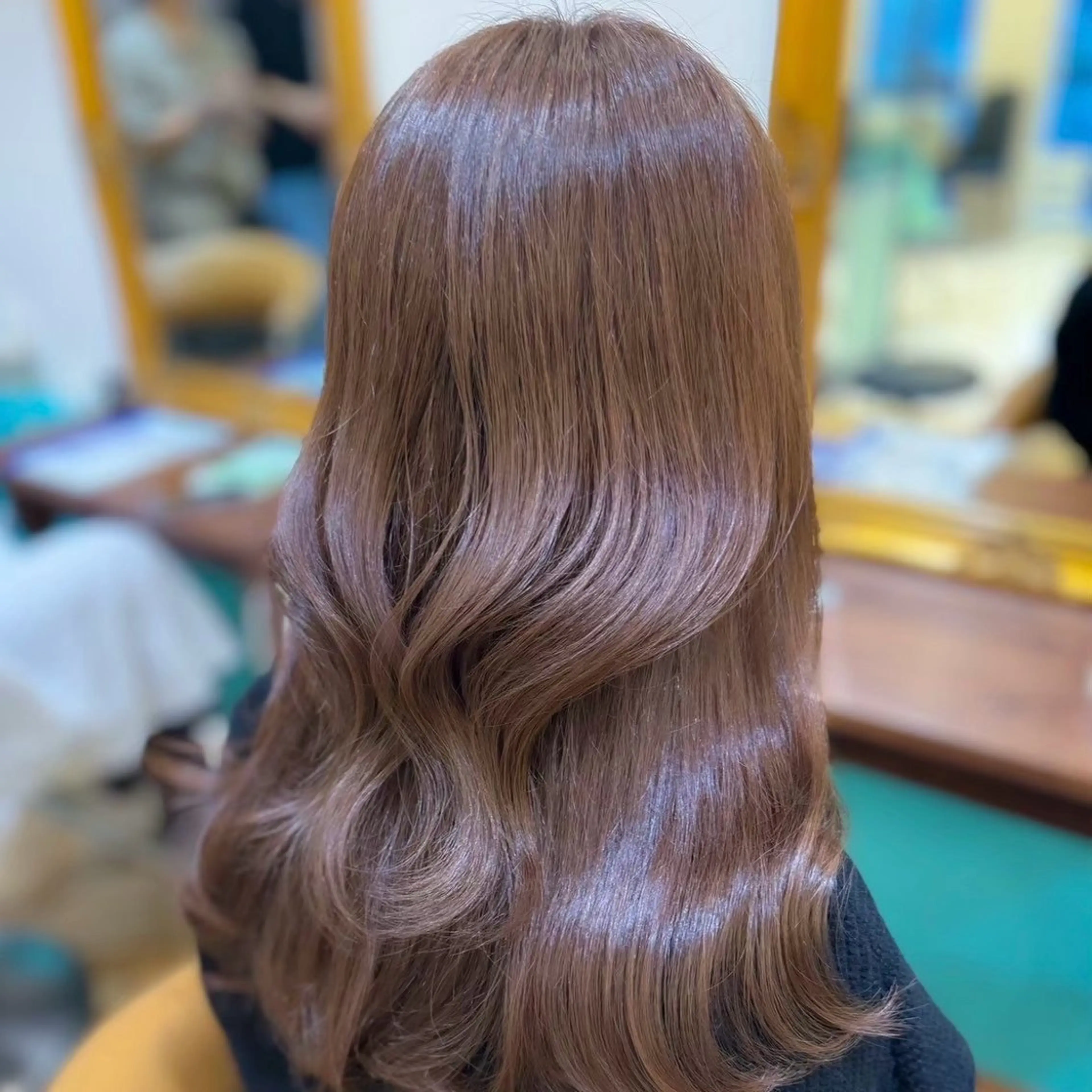 ロング カラー 透明感カラー 堀井 有沙のヘアスタイル