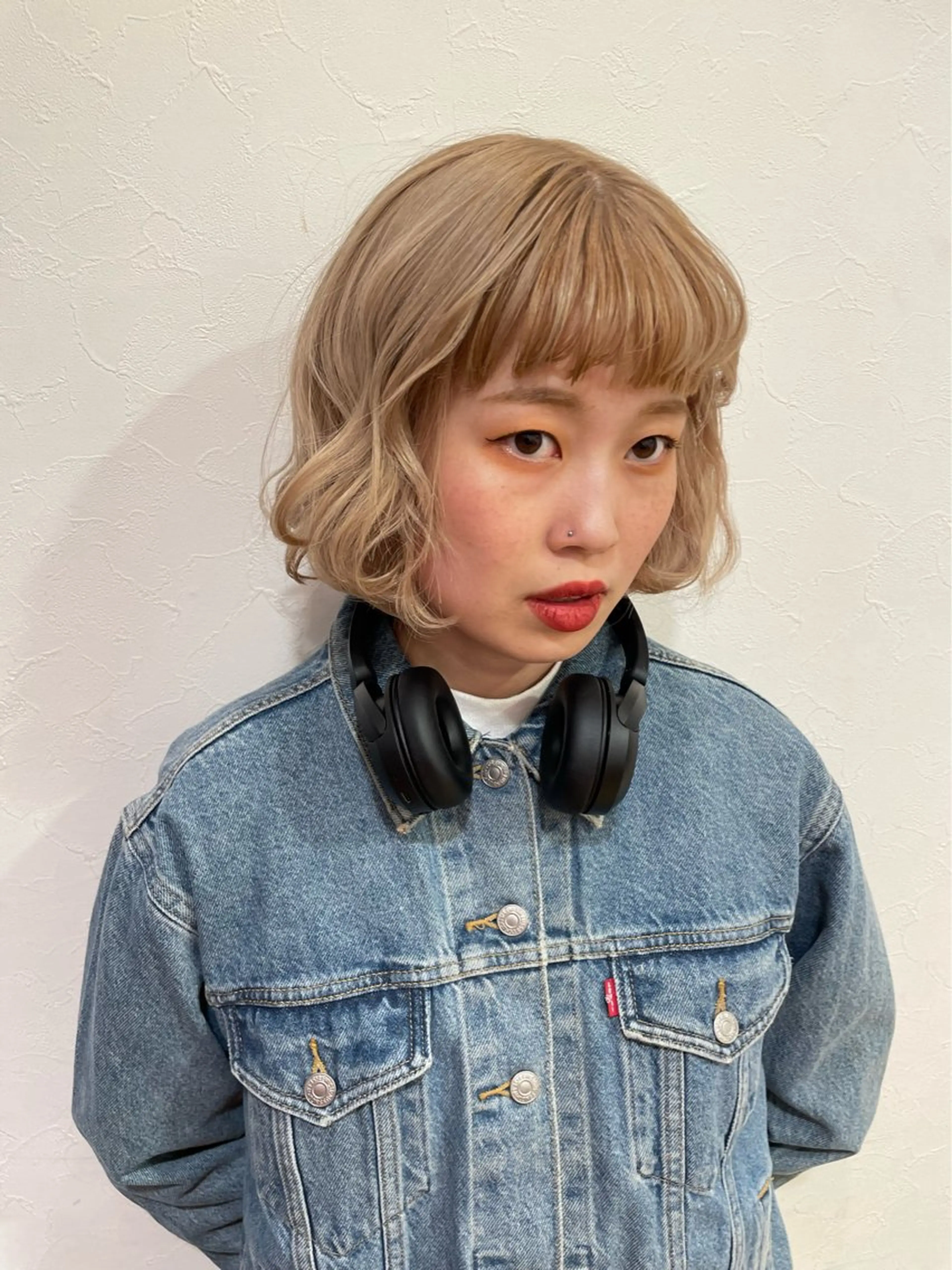 ミディアム カラー ベージュカラー ブリーチ ハイトーンカラー ハイトーンベージュ ハイトーンカラー 🐈🤎Rikoのヘアスタイル