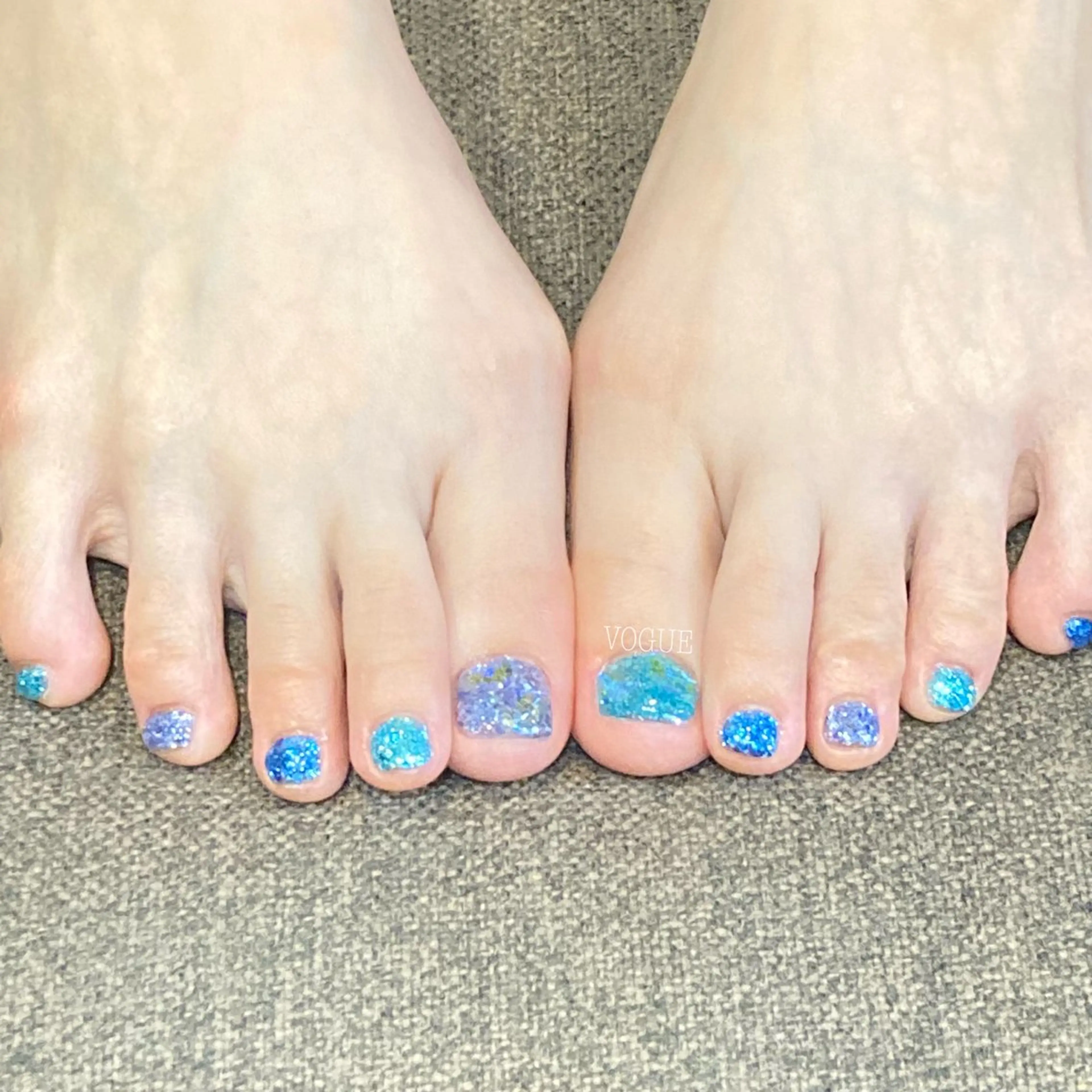 ネイル フットネイル VOGUE ×SWANのネイルデザイン