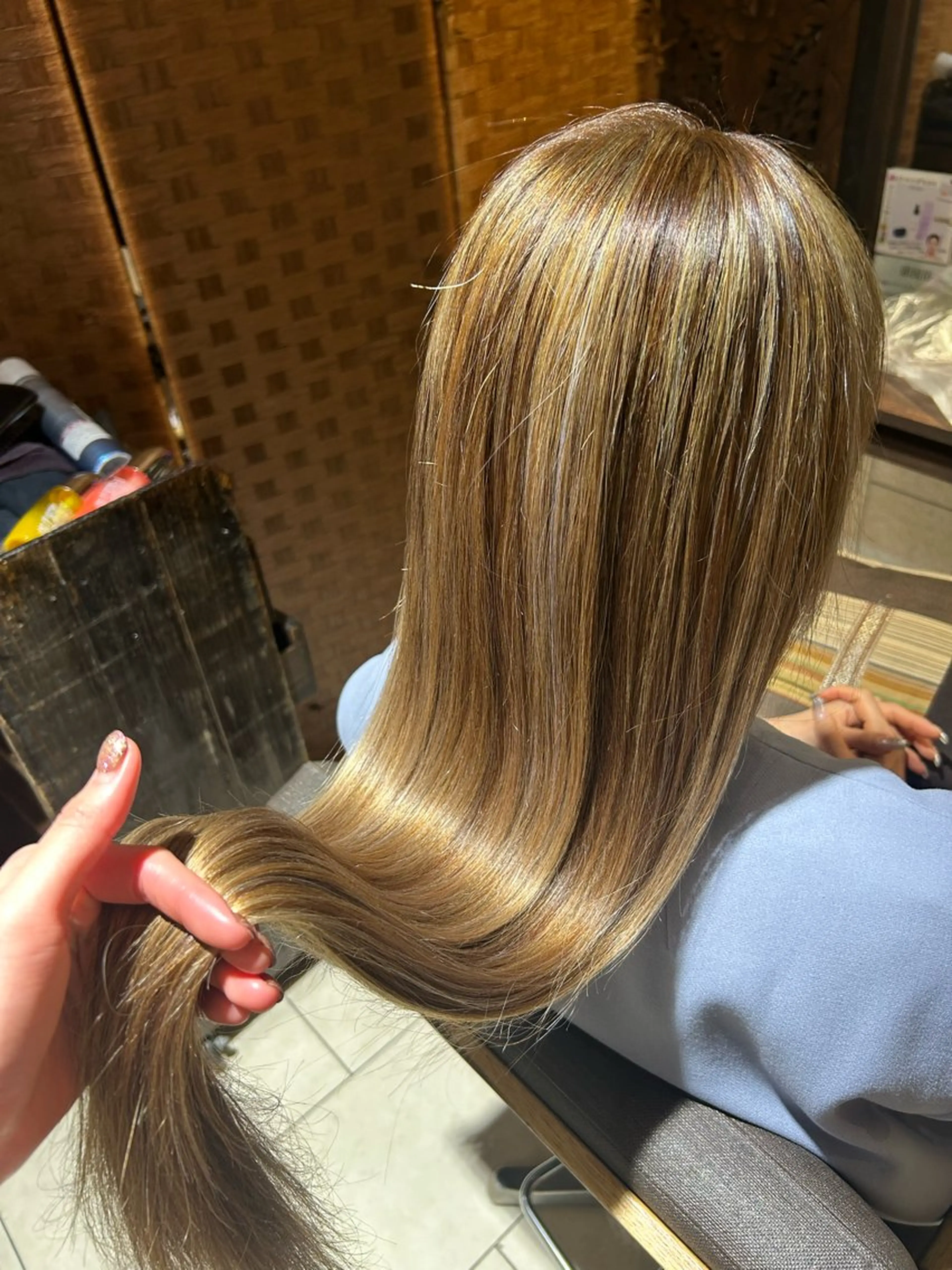 ロング ハイライト おおがくみゆ🦙🍊 ⭐️池袋のヘアスタイル