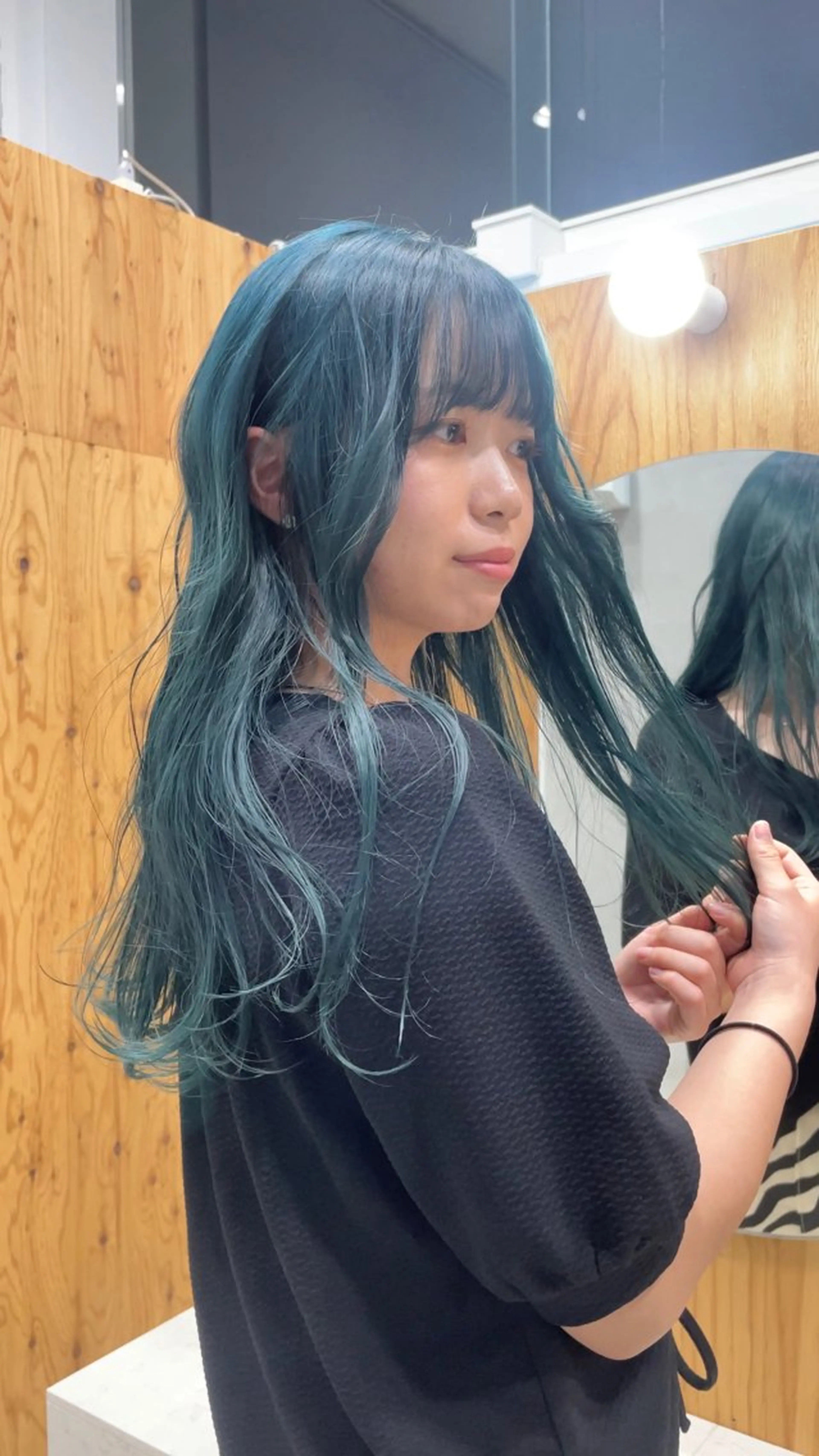 ロング カラー カット ヘアカラー U リオナのヘアスタイル