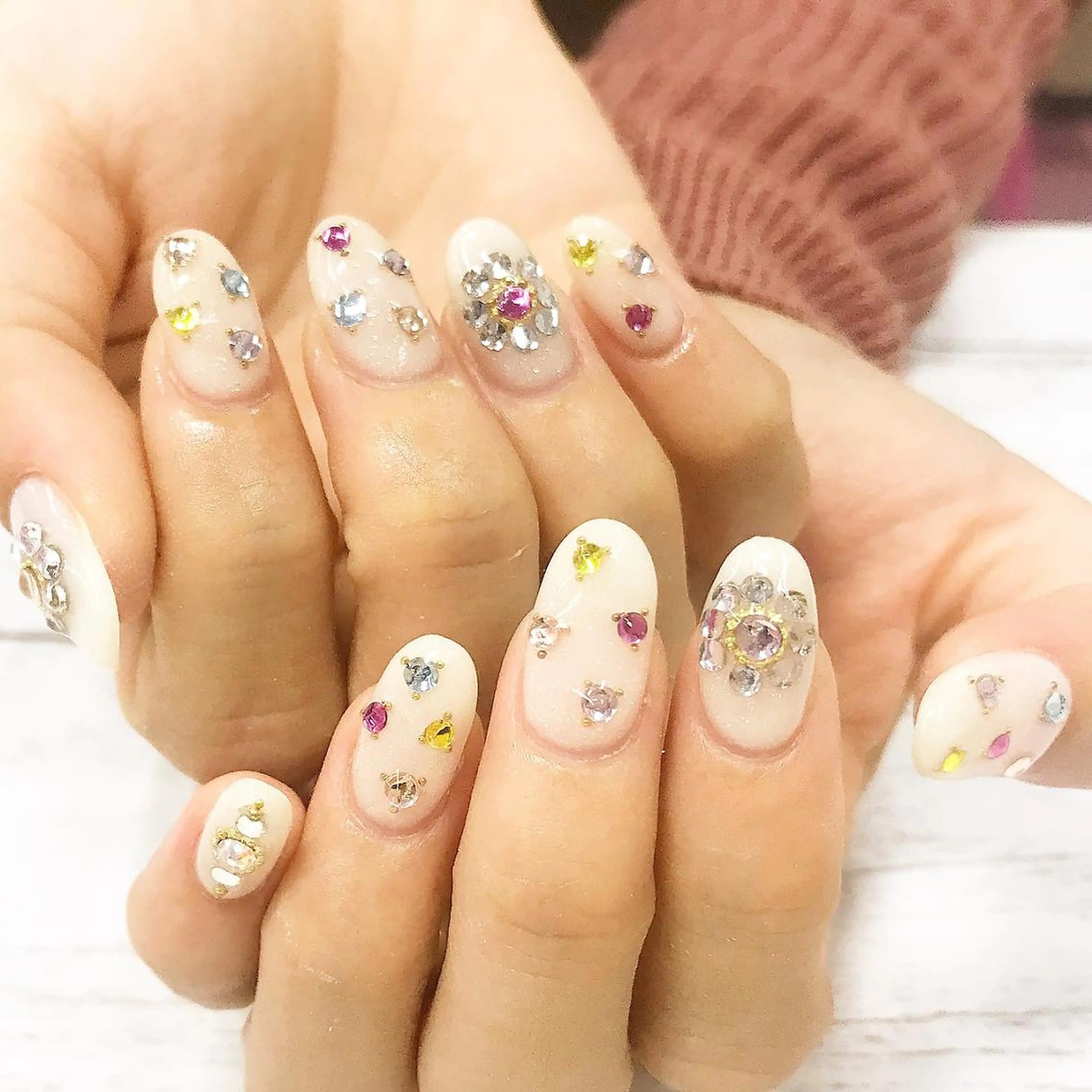 【持ち込み】ストーン乗せ放題90分7000円(ソフトジェルオフ込み)★オフなしの方も可能の写真