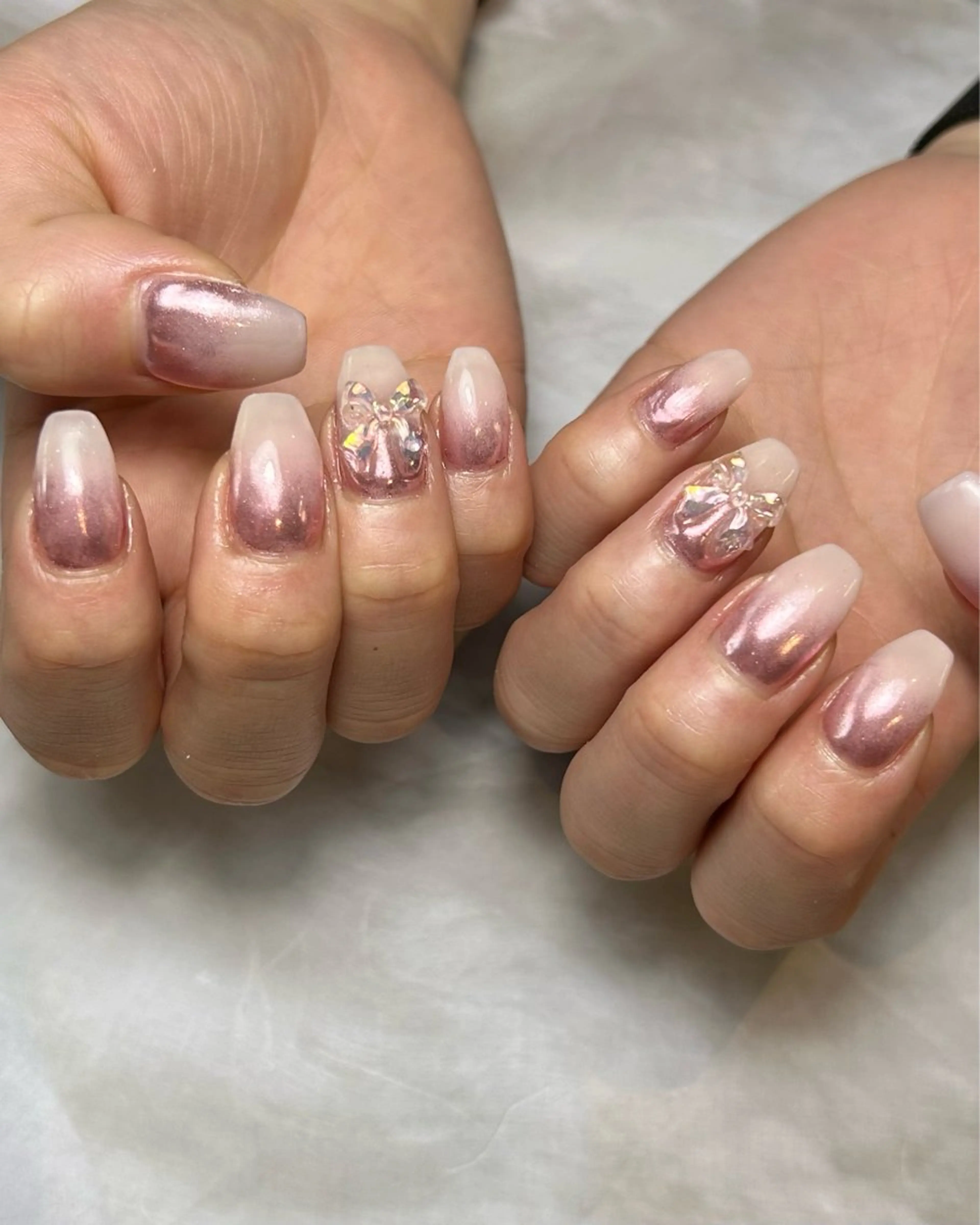 ネイル 持ち込み ピンク ホワイト ハンドネイル Reflection marikoのネイルデザイン