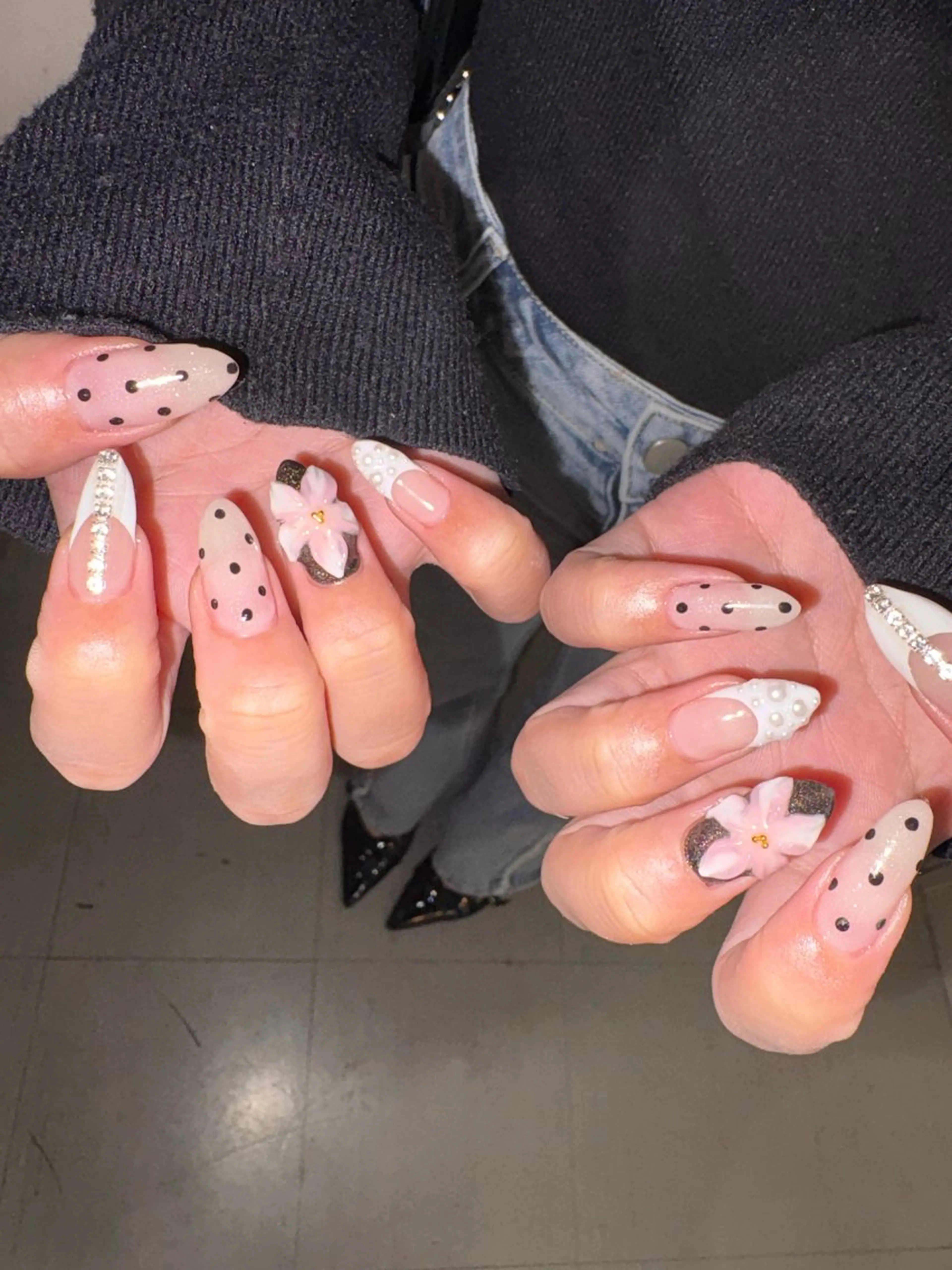 ネイル ドット ハンドネイル 33nail✴️栄 スミレ❇️Gel-xのネイルデザイン