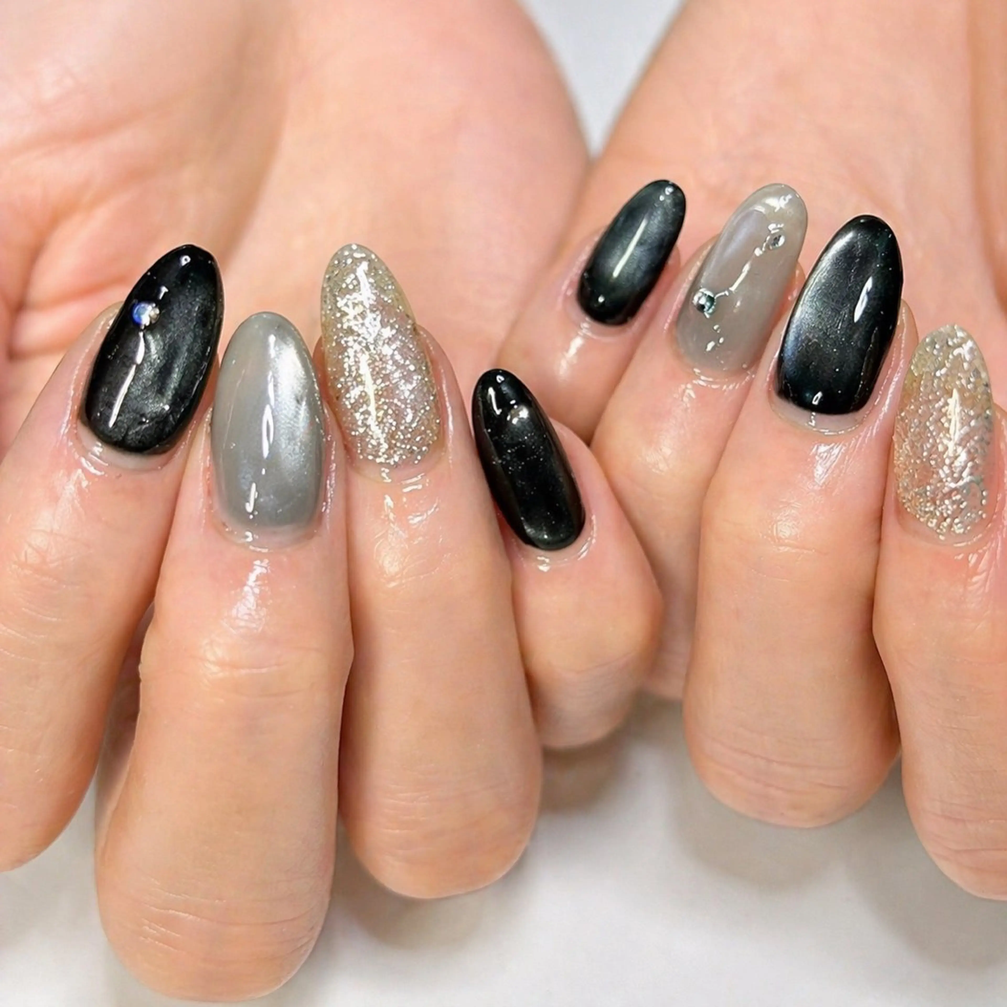 ネイル ラメ(グリッター) ストーンネイル Kii nailのネイルデザイン