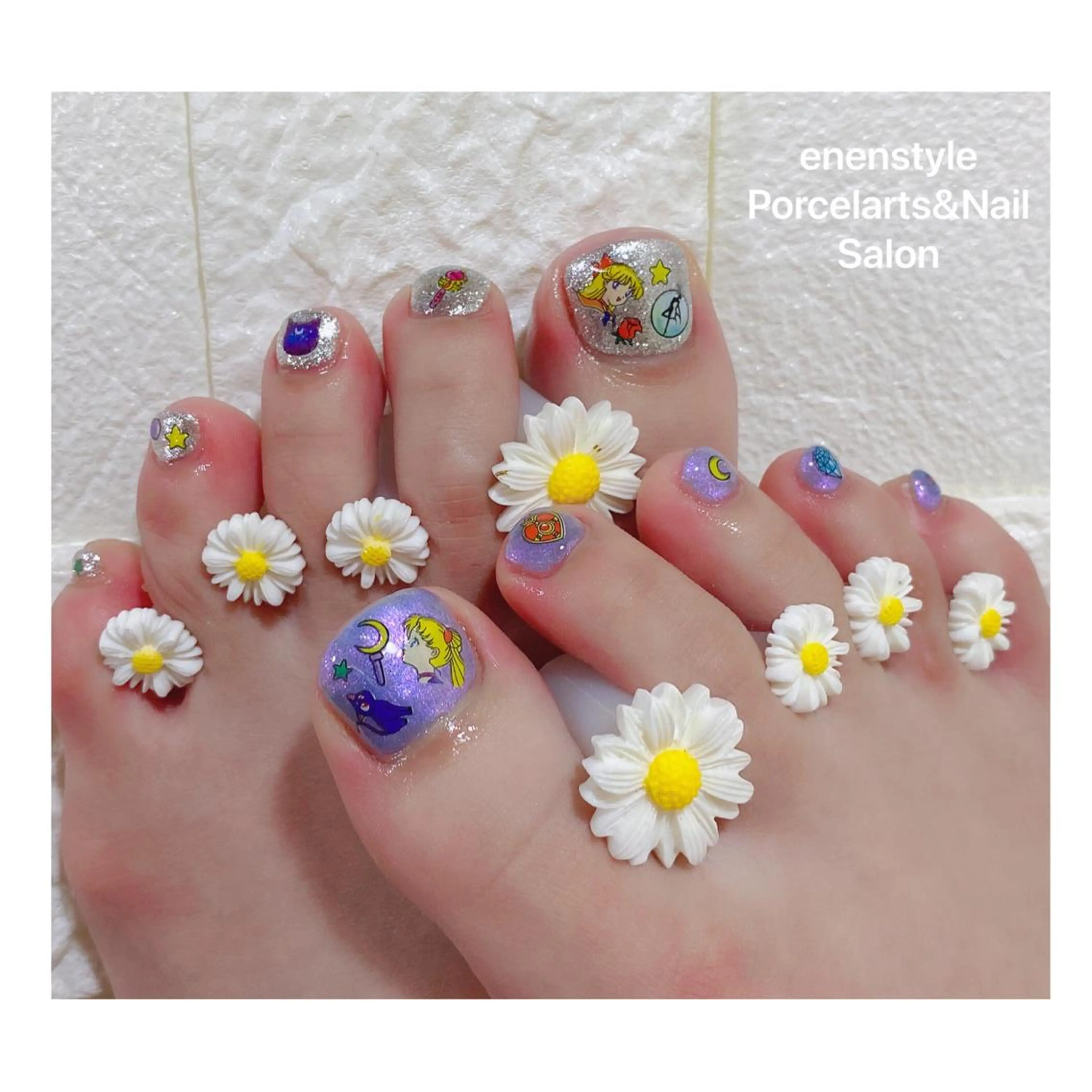 ミディアム ネイル ハンドネイル フットネイル 👑enen style👑のネイルデザイン