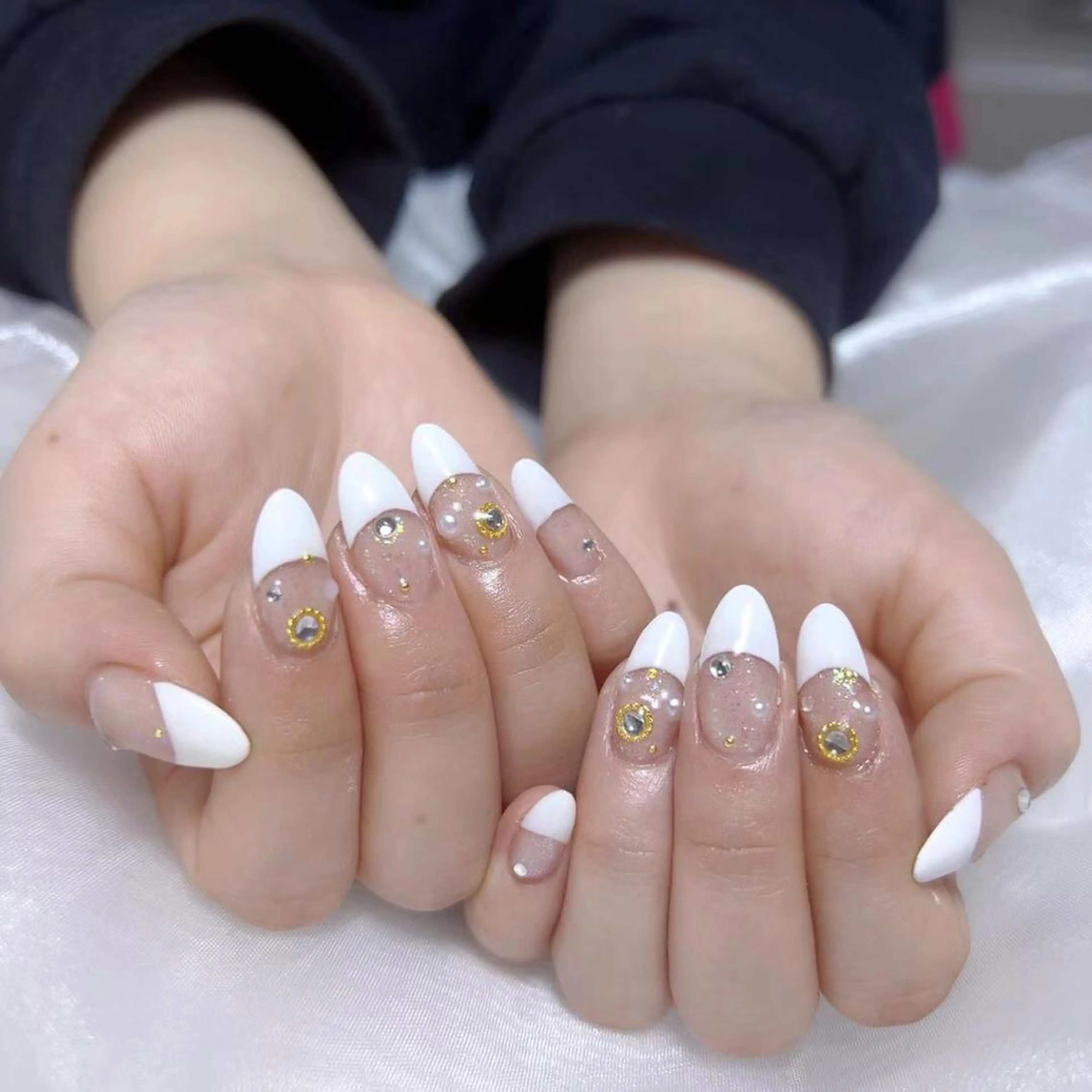 ネイル ハンドネイル VIVIAN リサのネイルデザイン