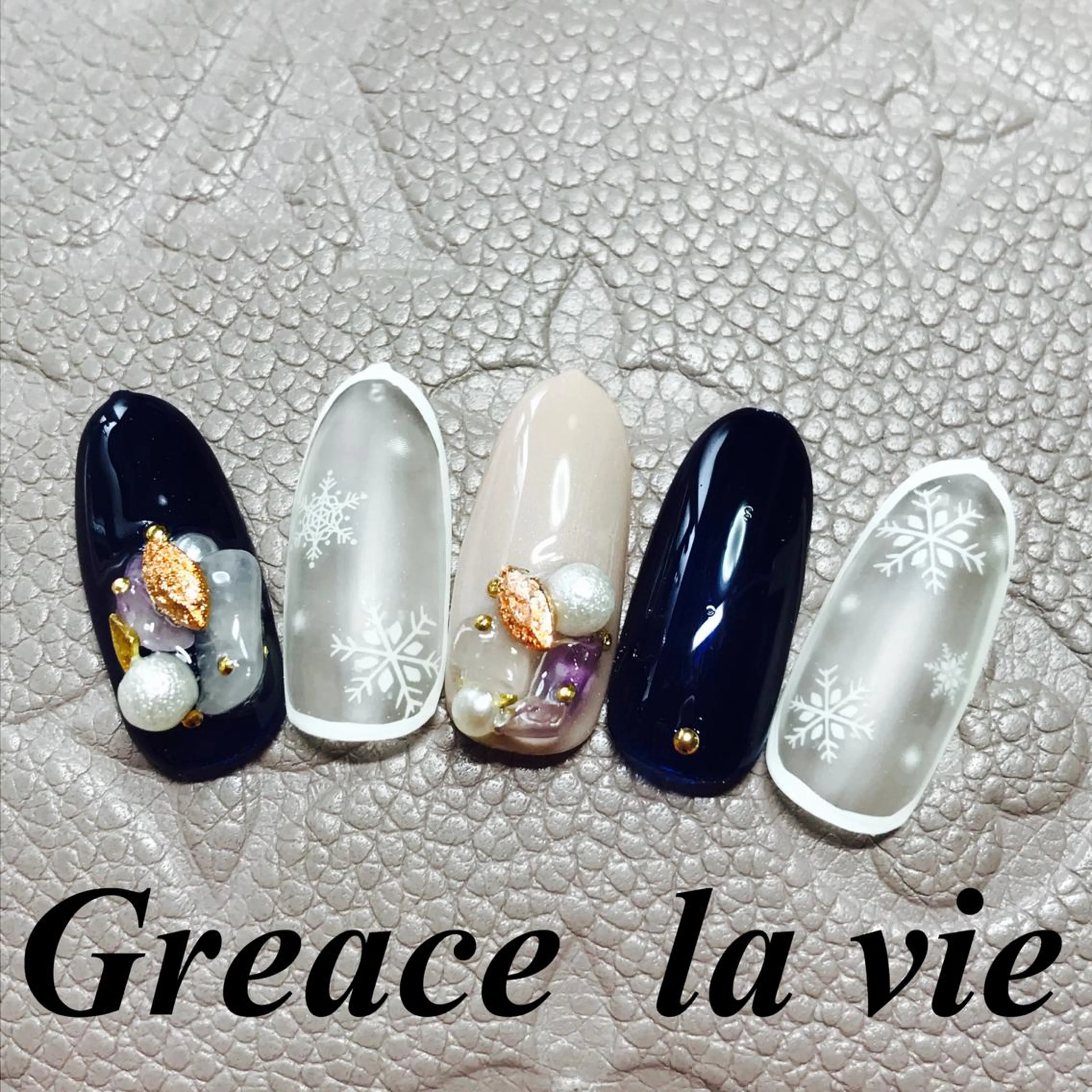 ロング カラー パーマ ヘアアレンジ キッズ ネイル マツエク・マツパ Greace  la vieのネイルデザイン