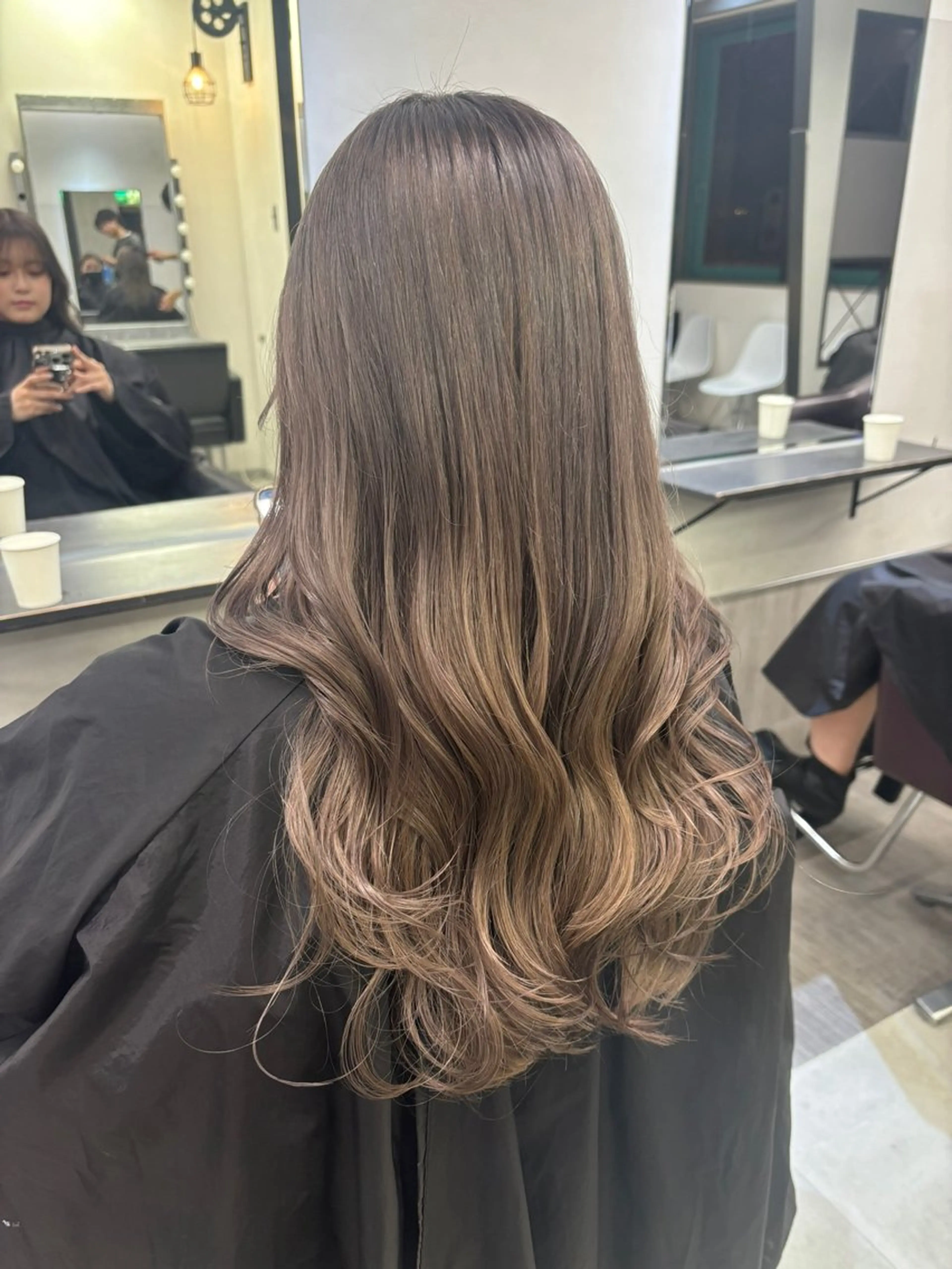 ロング ヘアカラー トリートメント ブリーチなしWカラー ヘアセット菜希のヘアスタイル