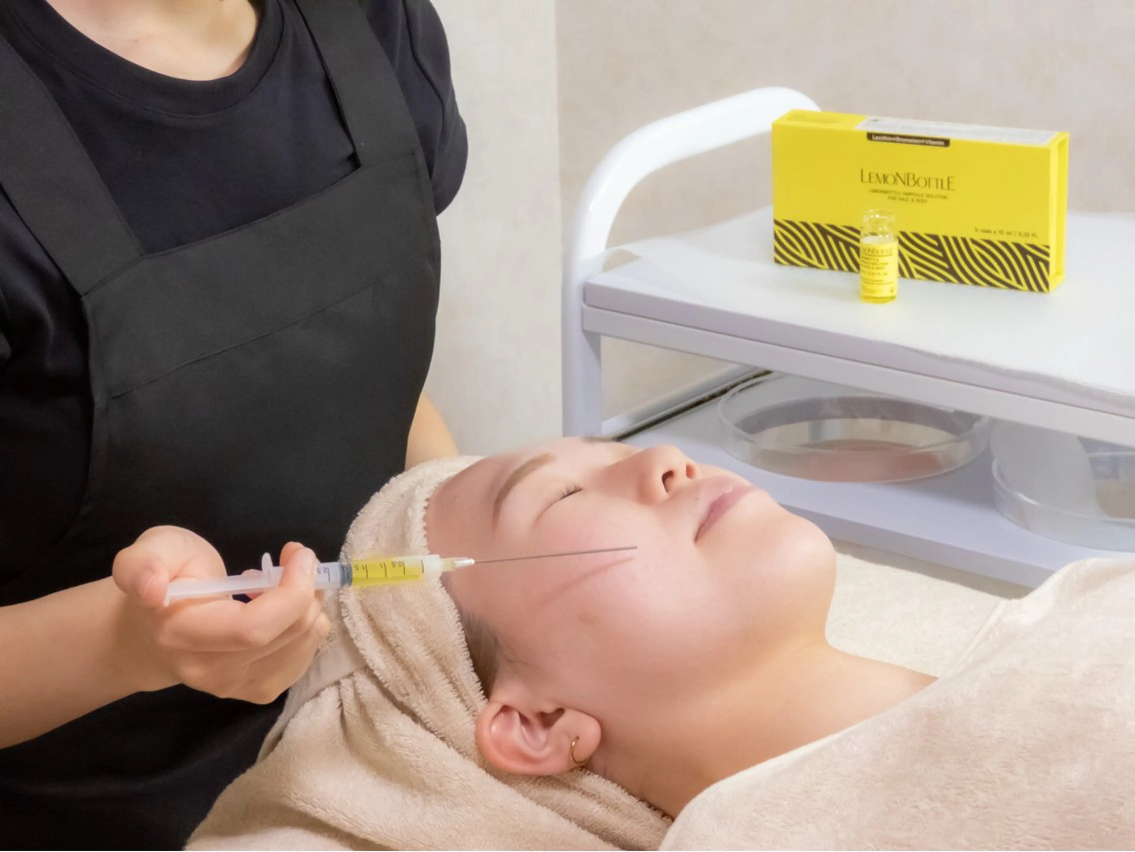 【モニター価格】（韓国発★小顔が叶う！）リフトアップ美容液✖️デコルテマッサージ付き【60分】の写真