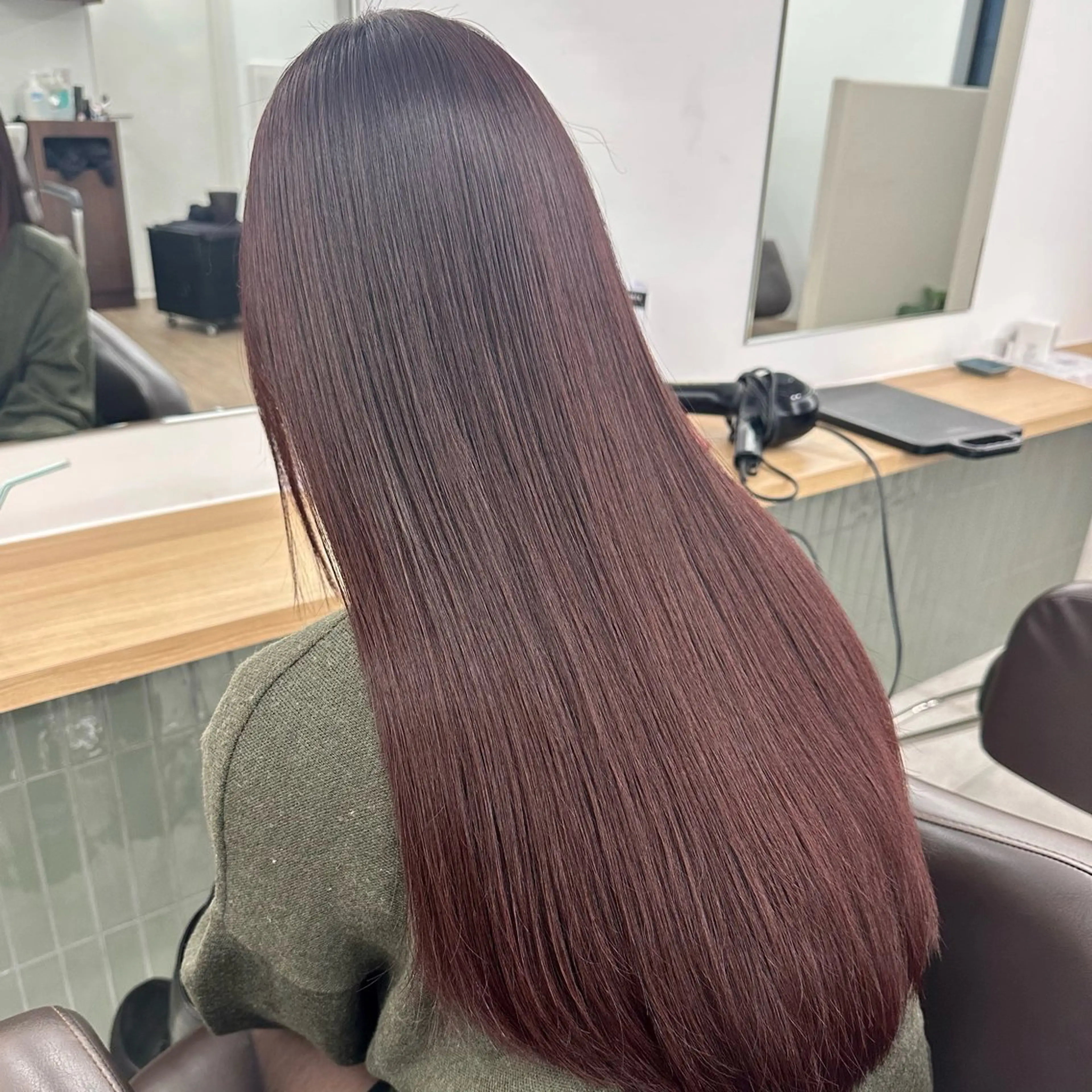 ロング カラー カット ヘアカラー トリートメント ブリーチなし/レイヤ ー特化🌈Tommyのヘアスタイル